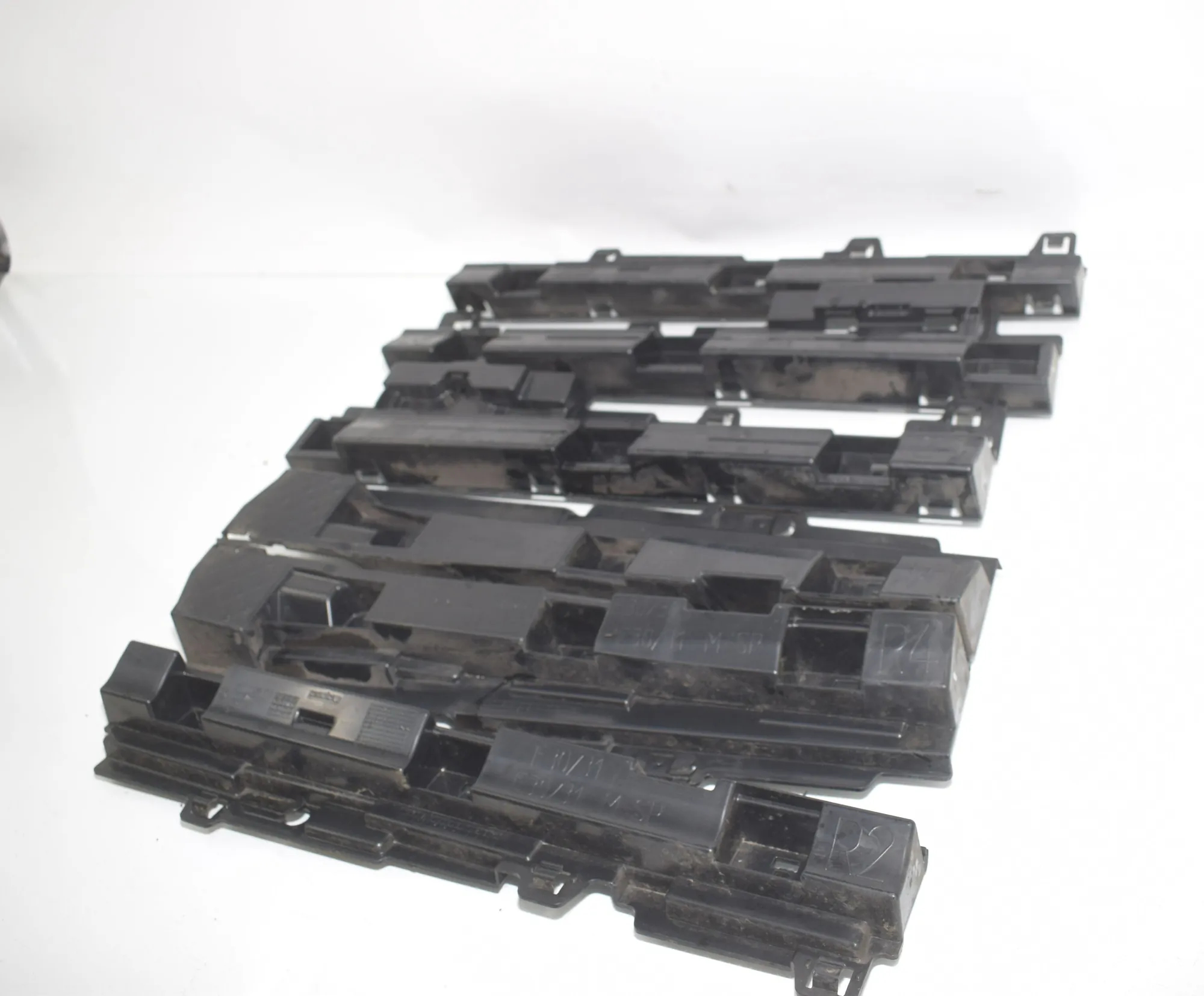 Sideskirt Bracket – OEM 7256916 · BMW 3 (F30, F80) BMW 3 (F30, F80) 320 i 2012 – 2