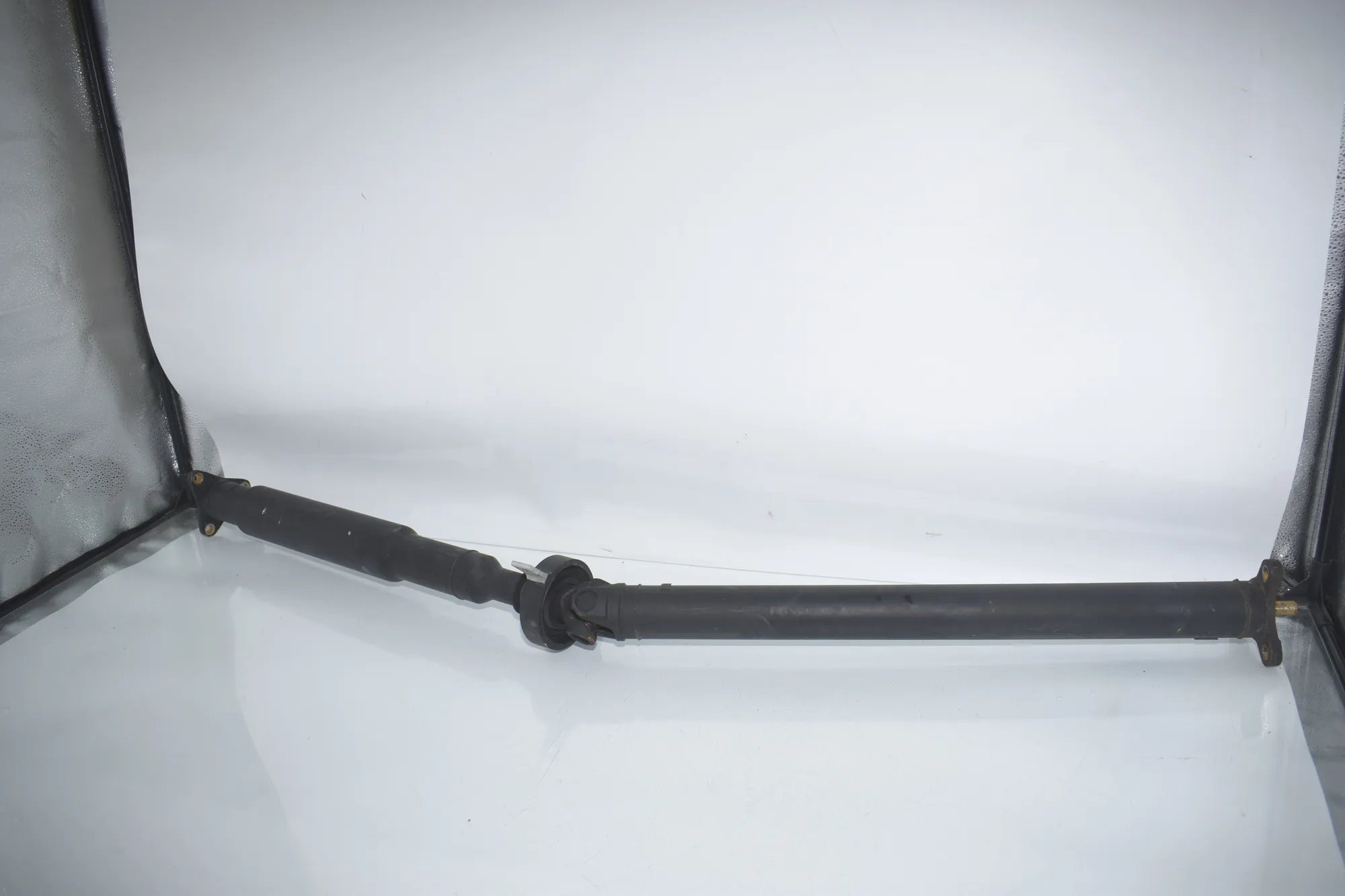 Propshaft Cardan – OEM 7609365 · BMW 3 (F30, F80) BMW 3 (F30, F80) 320 i 2012