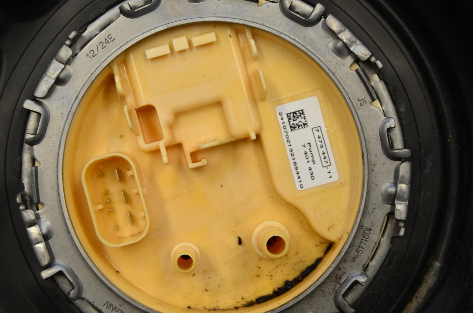 Fuel Tank – OEM 7449036 · BMW 3 Touring (G21) (2019 - -) 320 d Mild-Hybrid 2024 – 4