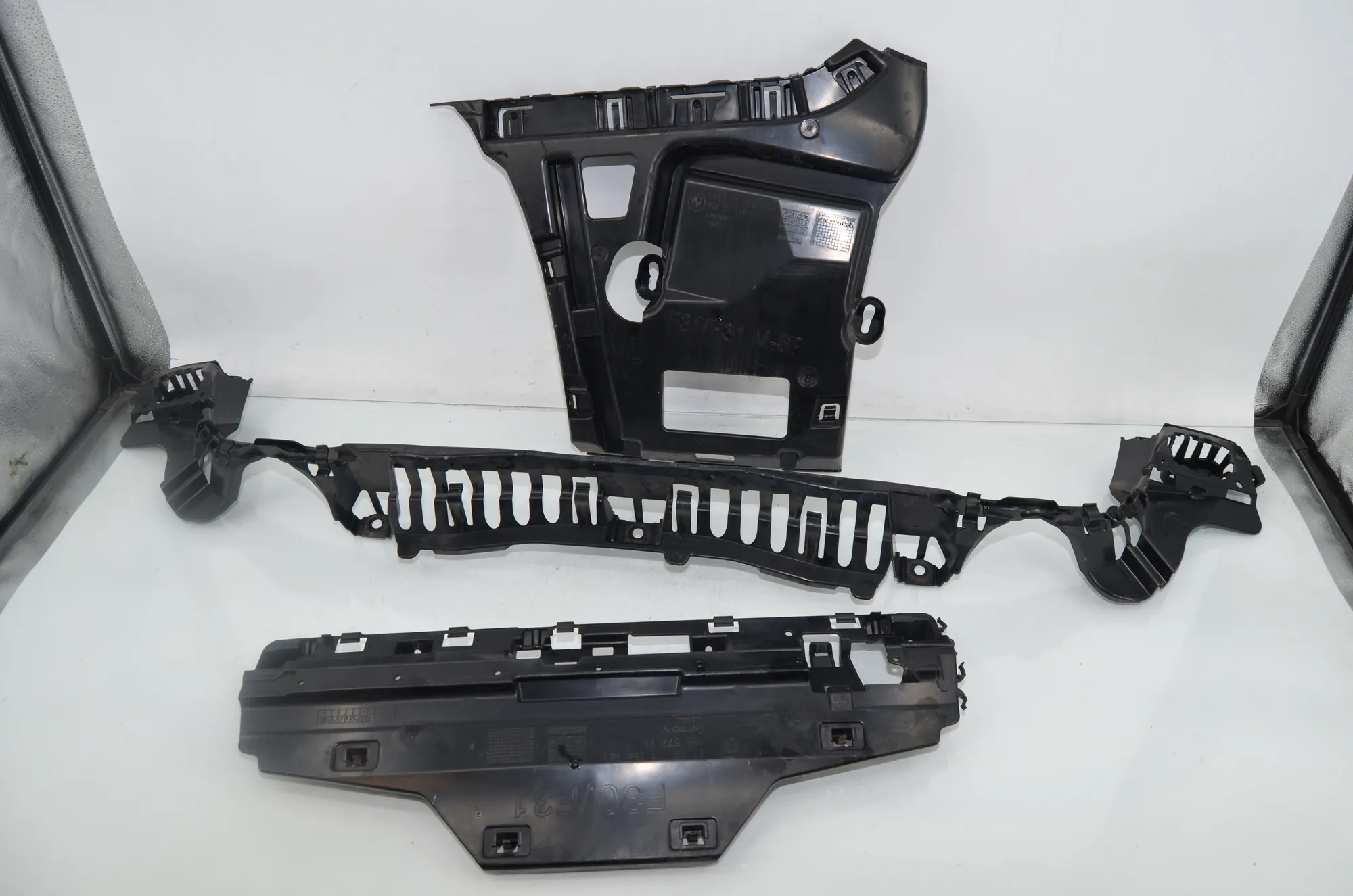 Rear Bumper Middle Bracket – OEM 7260462 · BMW 3 Touring (F31) BMW 3 Touring (F31) 320 d 2012 – 4