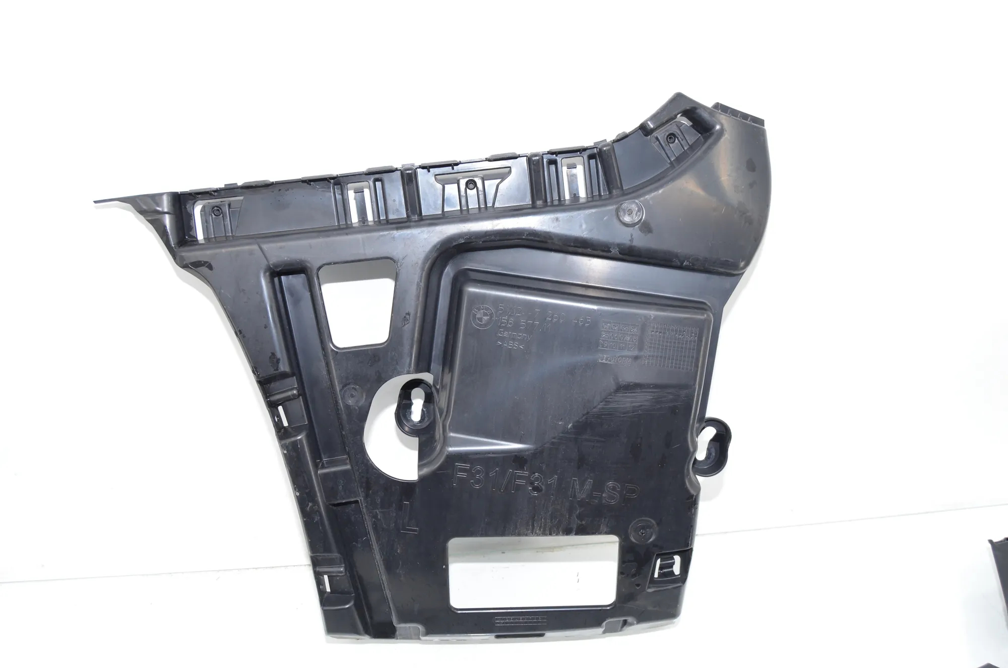 Rear Bumper Middle Bracket – OEM 7260462 · BMW 3 Touring (F31) BMW 3 Touring (F31) 320 d 2012 – 2