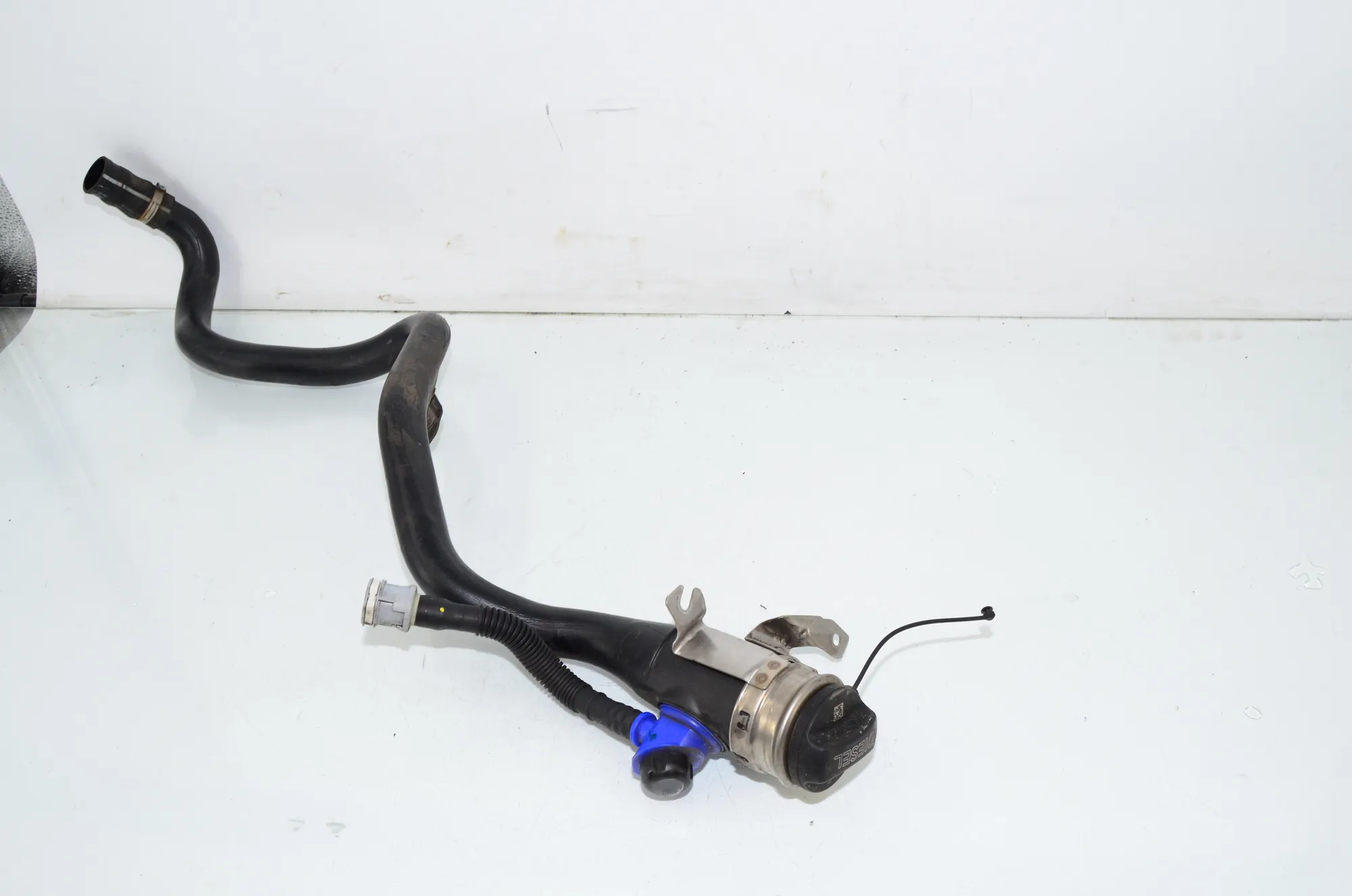 Fuel Tank Pipe – OEM 7449051 · BMW 3 Touring (G21) (2019 - -) 320 d Mild-Hybrid 2024 – 2