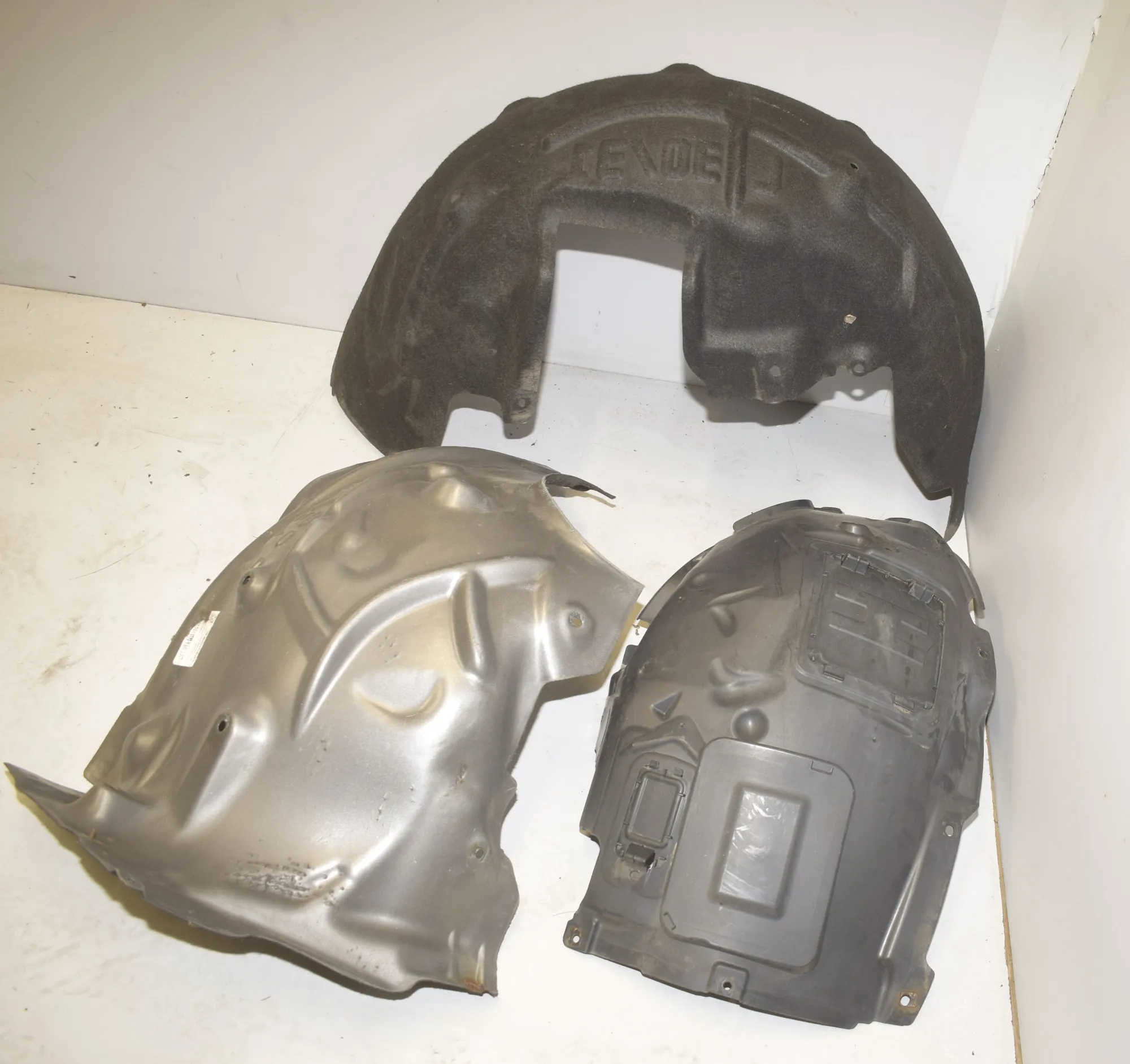 Rear Left Arch Liner – OEM 7260293 · BMW 3 Touring (F31) BMW 3 Touring (F31) 320 d 2012