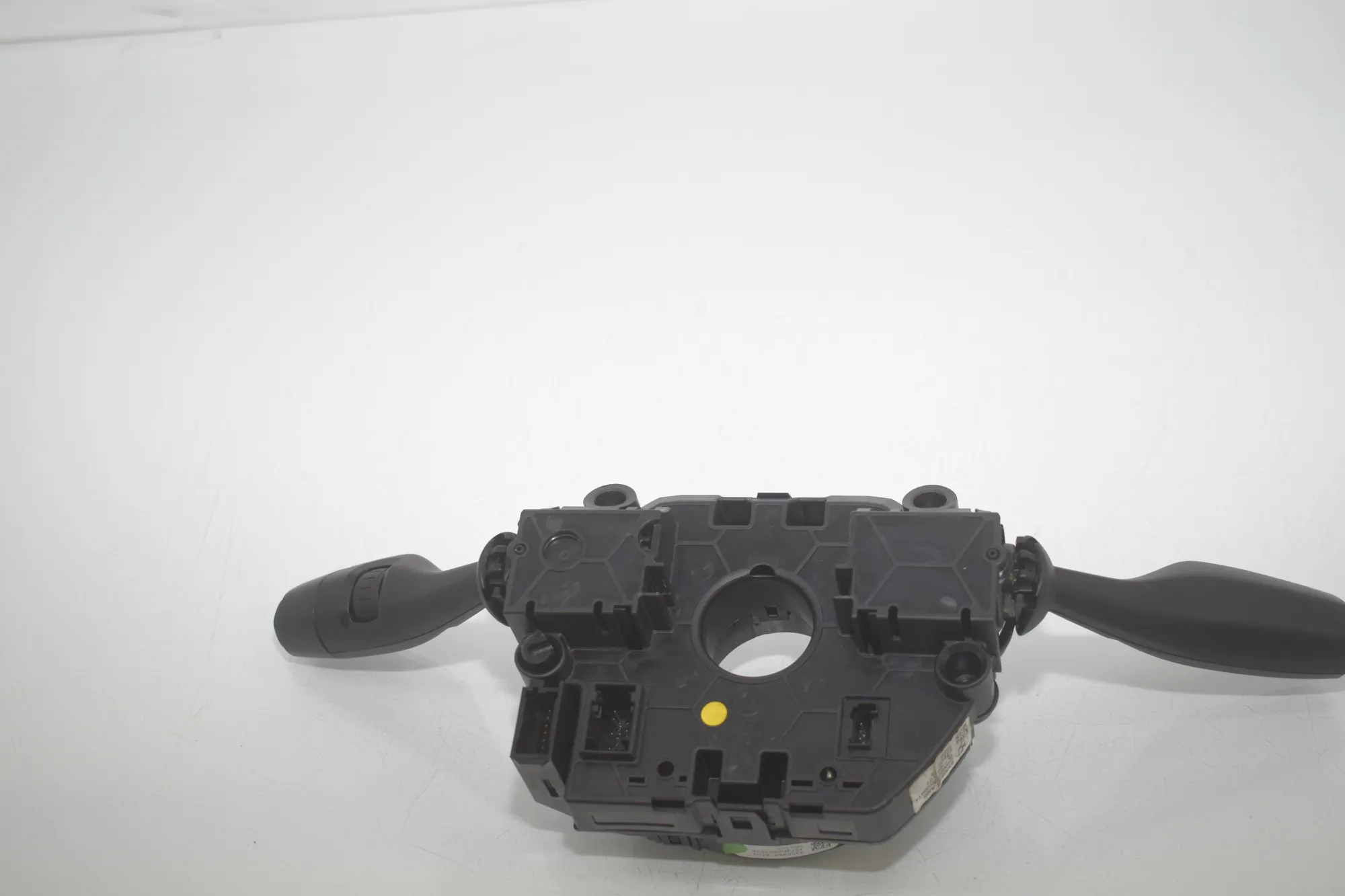 Indicator Wiper Stalk Switch – OEM 9330563 · BMW 2 Active Tourer (F45) BMW 2 Active Tourer (F45) 218 i 2015 – 7