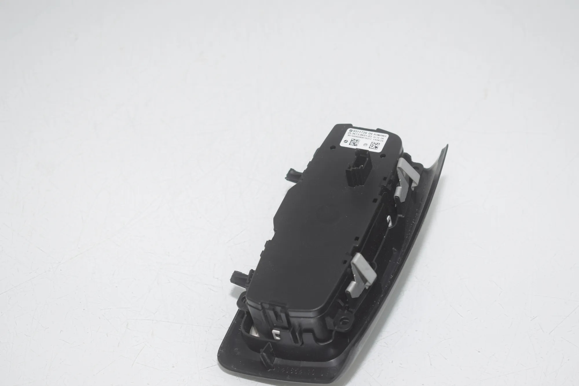 Headlight Switch Control Unit – OEM 9311729 · BMW 2 Active Tourer (F45) BMW 2 Active Tourer (F45) 218 i 2015 – 4