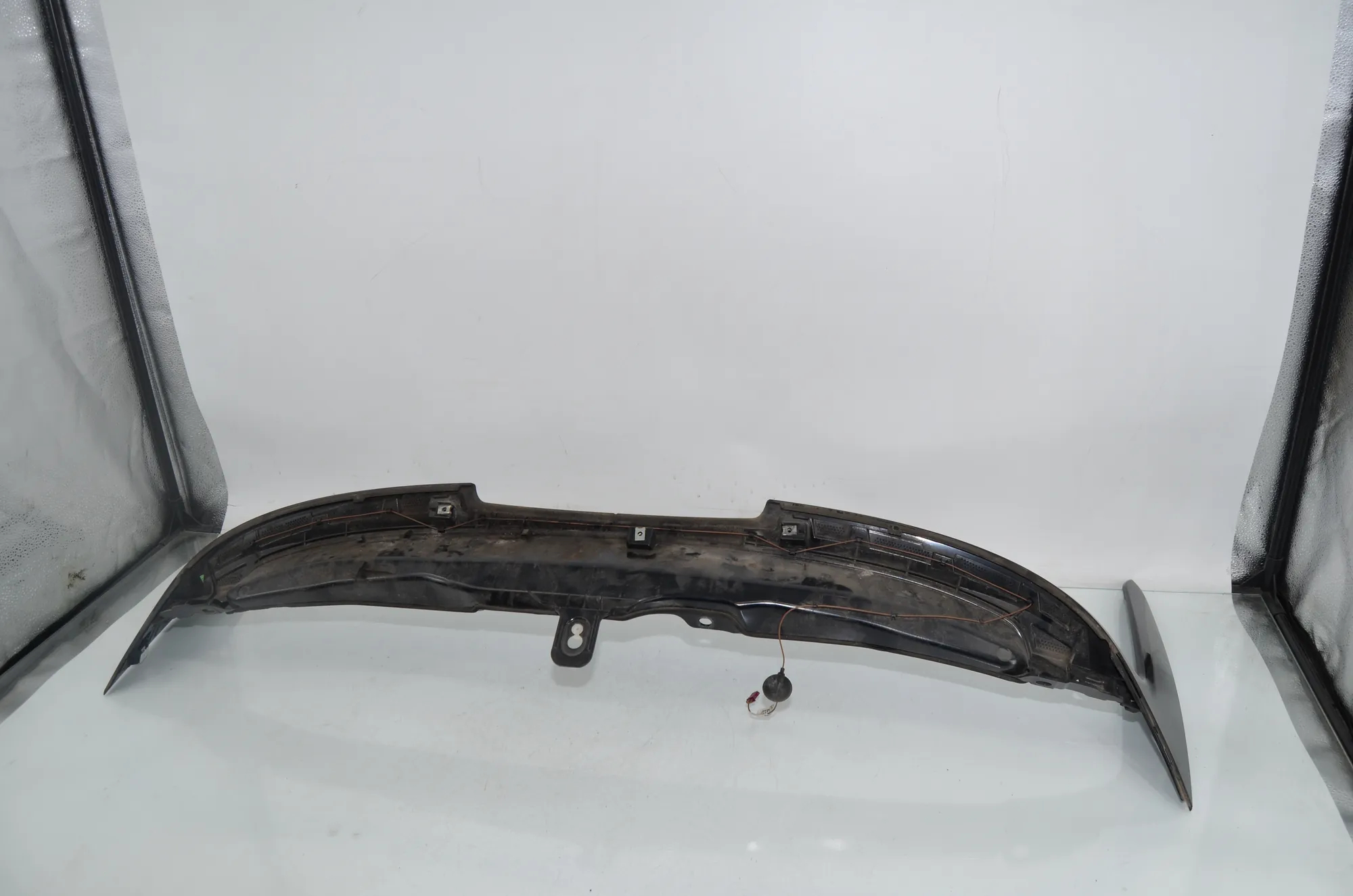 Rear Windshield Spoiler – OEM 7348578 · BMW 2 Active Tourer (F45) BMW 2 Active Tourer (F45) 218 i 2015 – 2