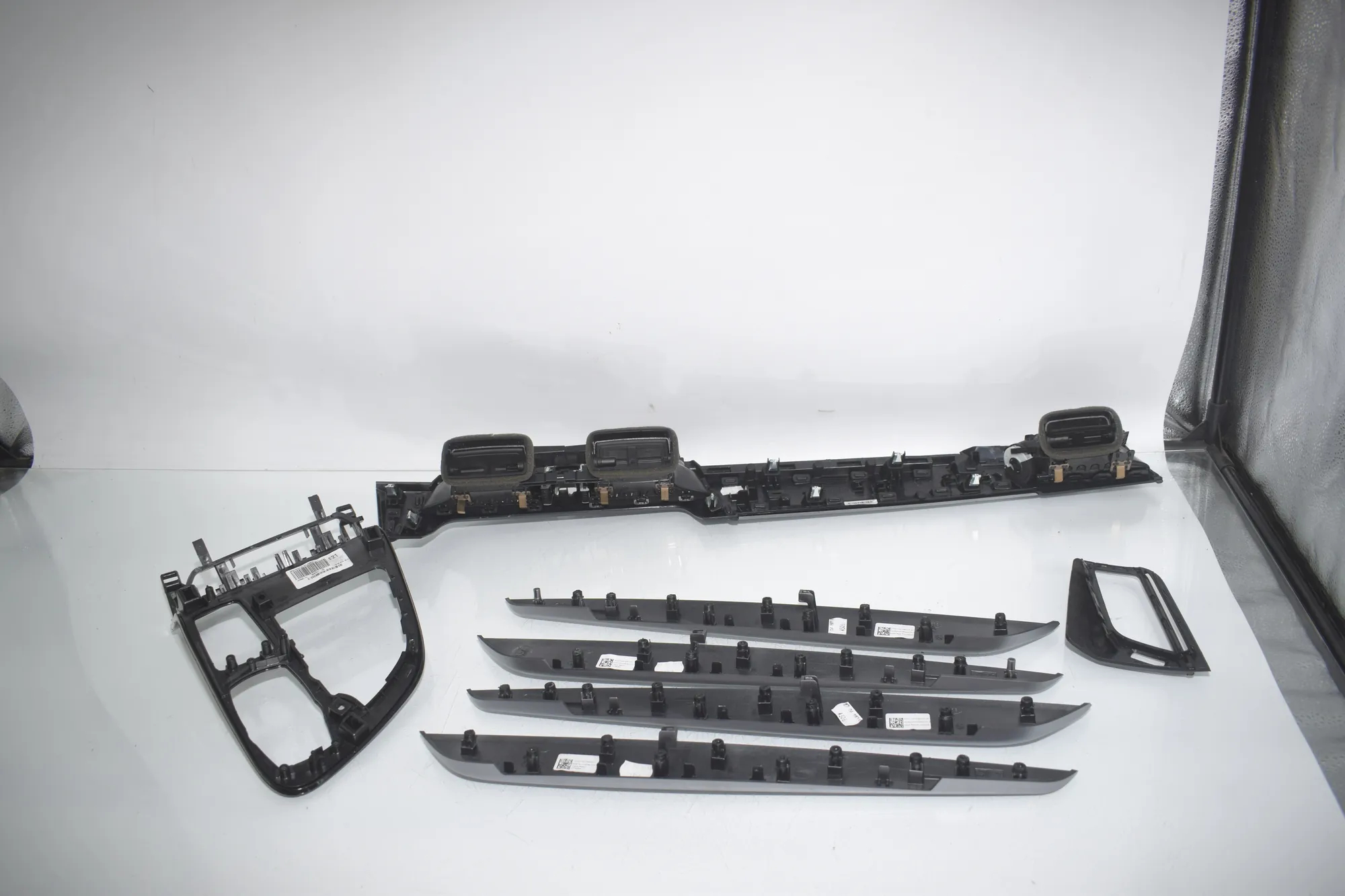 Interior Trim Strips Kit – OEM 9287611 · BMW 2 Active Tourer (F45) BMW 2 Active Tourer (F45) 218 i 2015 – 4