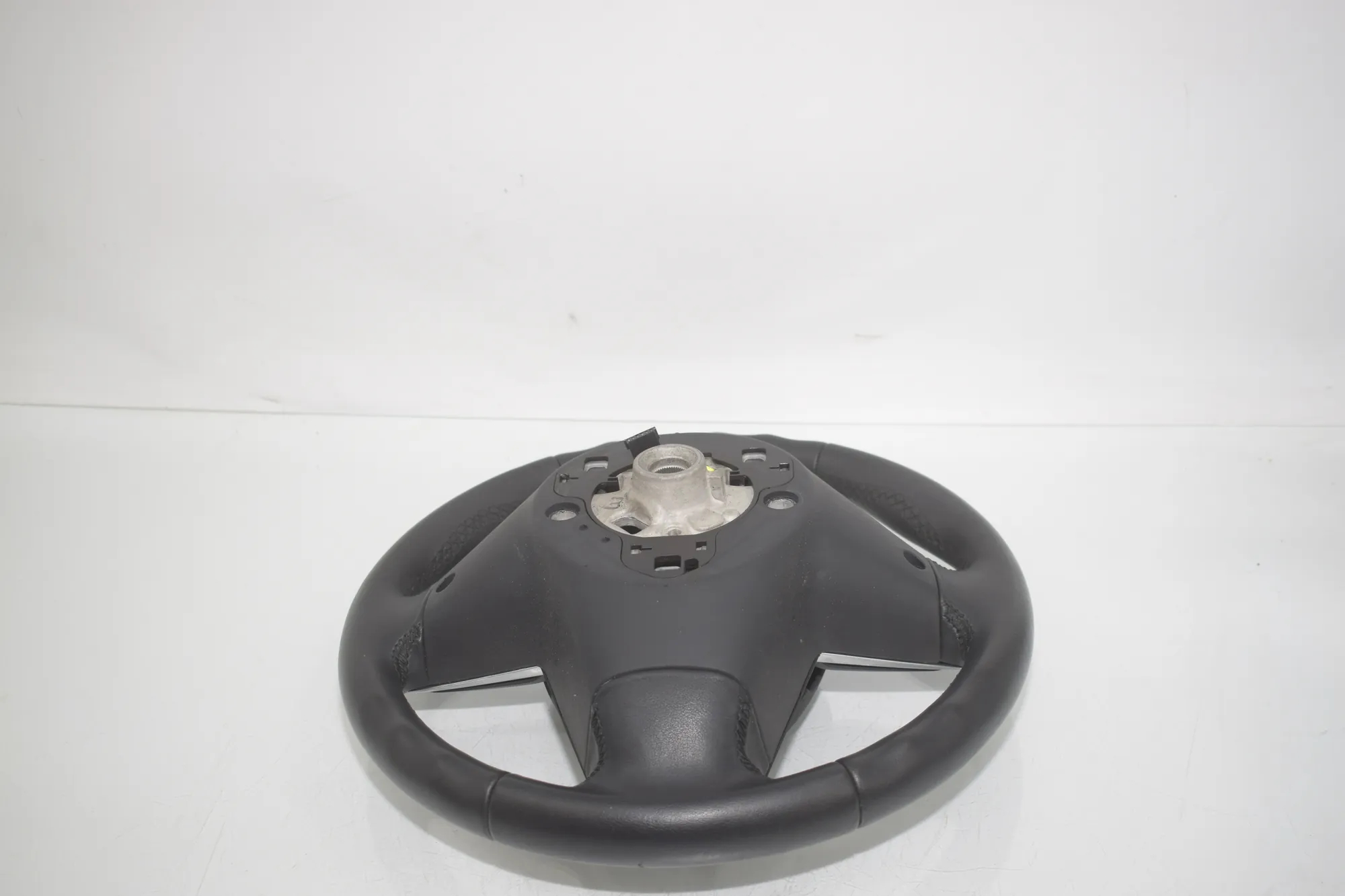 Steering Wheel – OEM 6860284 · BMW 2 Active Tourer (F45) BMW 2 Active Tourer (F45) 218 i 2015 – 7