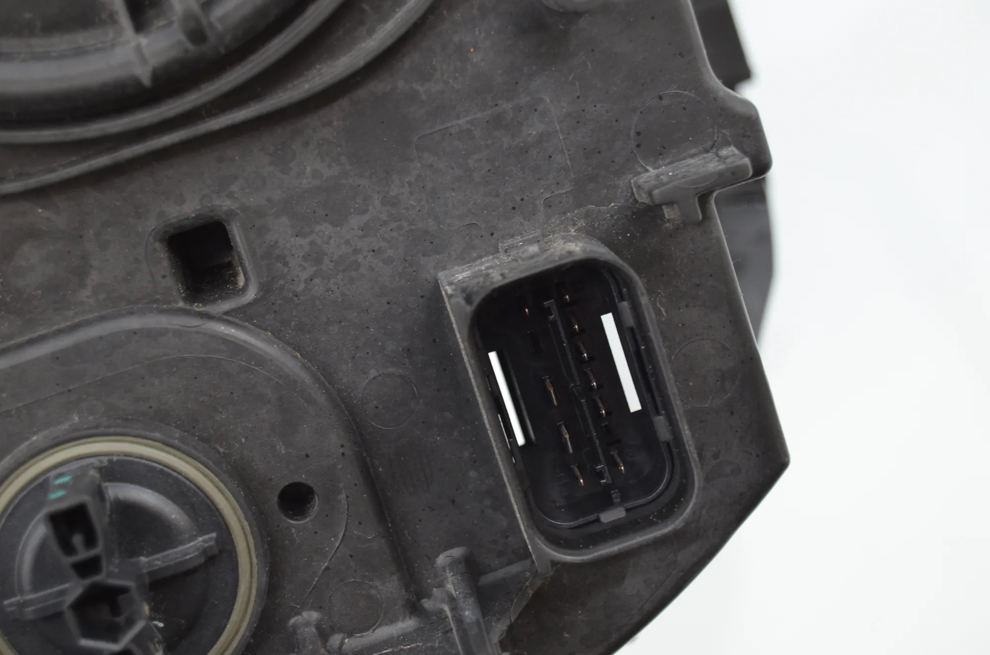 Front Left Headlight – OEM 7422573 · BMW 2 Active Tourer (F45) BMW 2 Active Tourer (F45) 218 i 2015 – 7