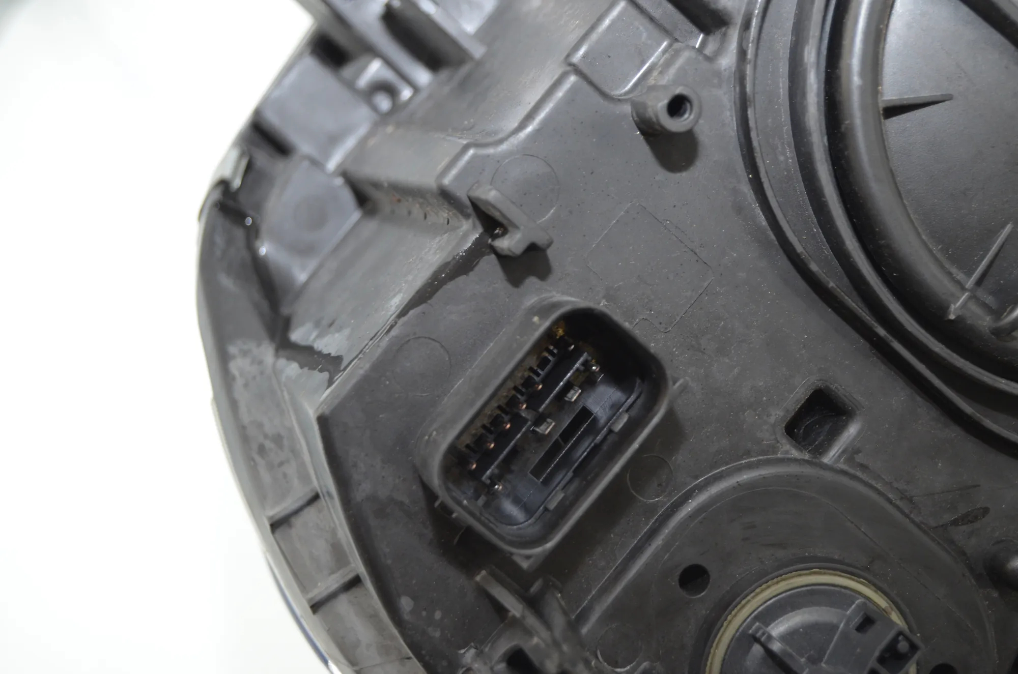 Front Right Headlight – OEM 7422574 · BMW 2 Active Tourer (F45) BMW 2 Active Tourer (F45) 218 i 2015 – 6