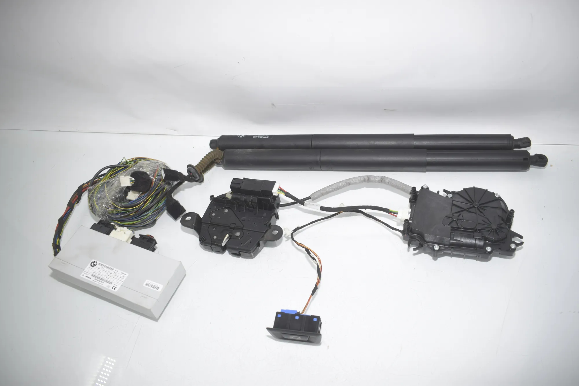 Electric Tailgate Opening Kit – OEM 7388490 · BMW 2 Active Tourer (F45) BMW 2 Active Tourer (F45) 218 i 2015 – 2
