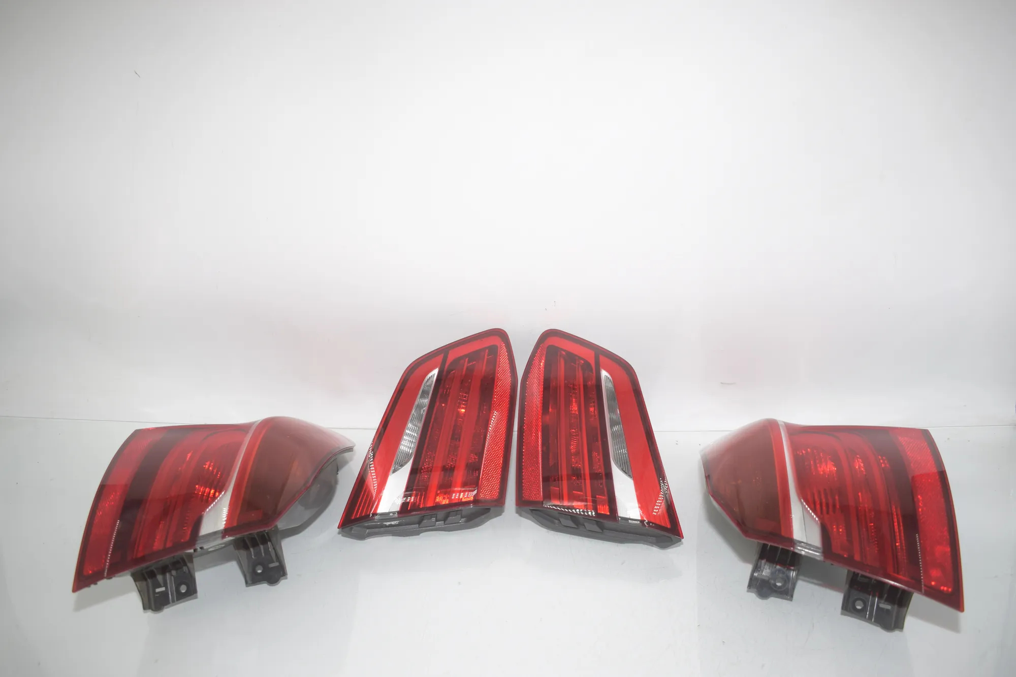 Rear Tail Light Set – OEM 7311029 · BMW 2 Active Tourer (F45) BMW 2 Active Tourer (F45) 218 i 2015 – 7