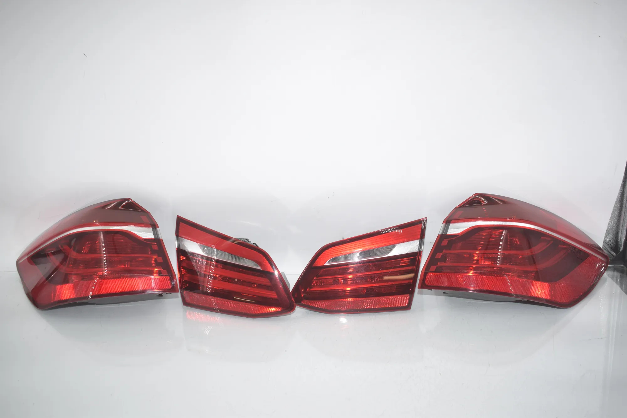 Rear Tail Light Set – OEM 7311029 · BMW 2 Active Tourer (F45) BMW 2 Active Tourer (F45) 218 i 2015 – 2