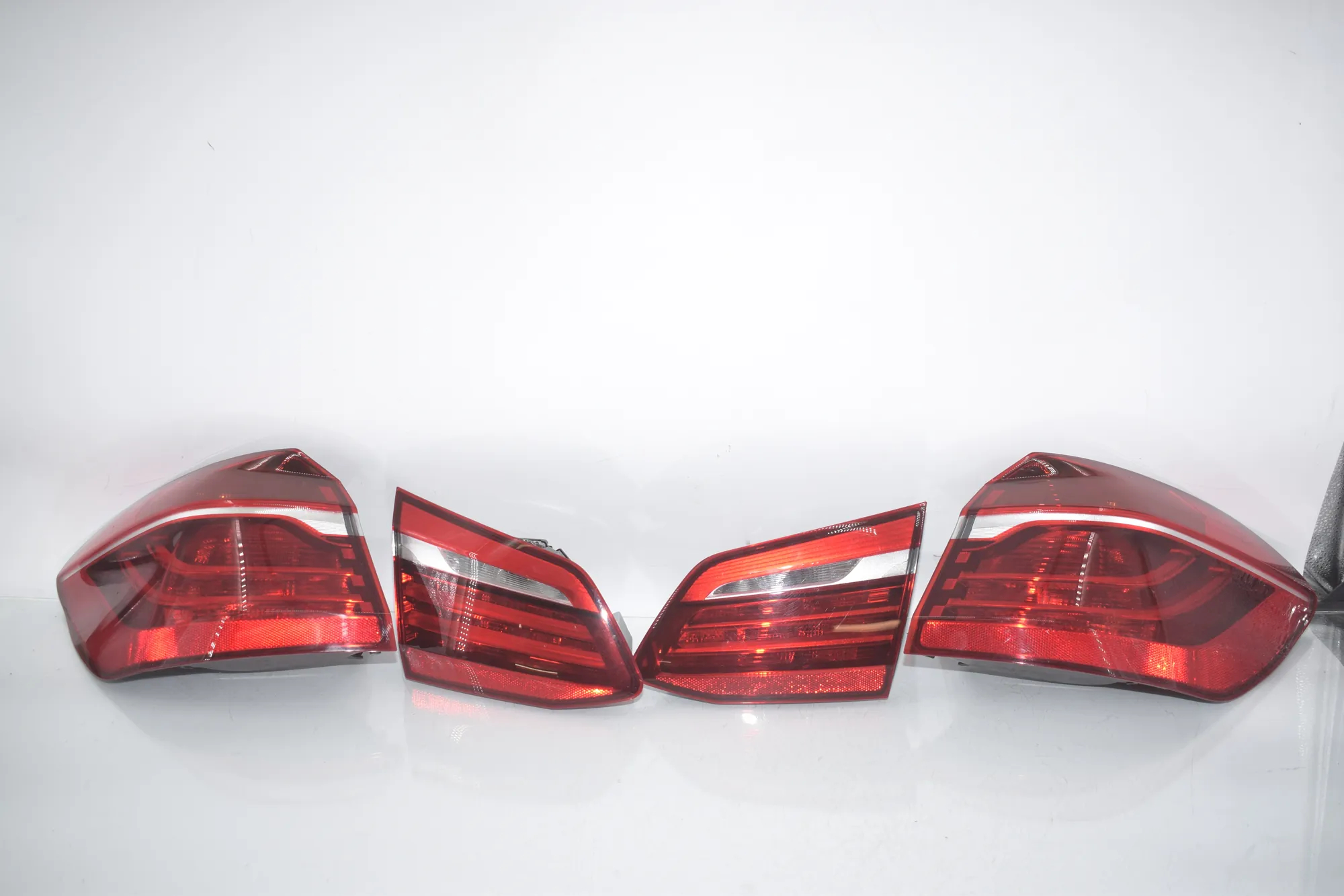 Rear Tail Light Set – OEM 7311029 · BMW 2 Active Tourer (F45) BMW 2 Active Tourer (F45) 218 i 2015