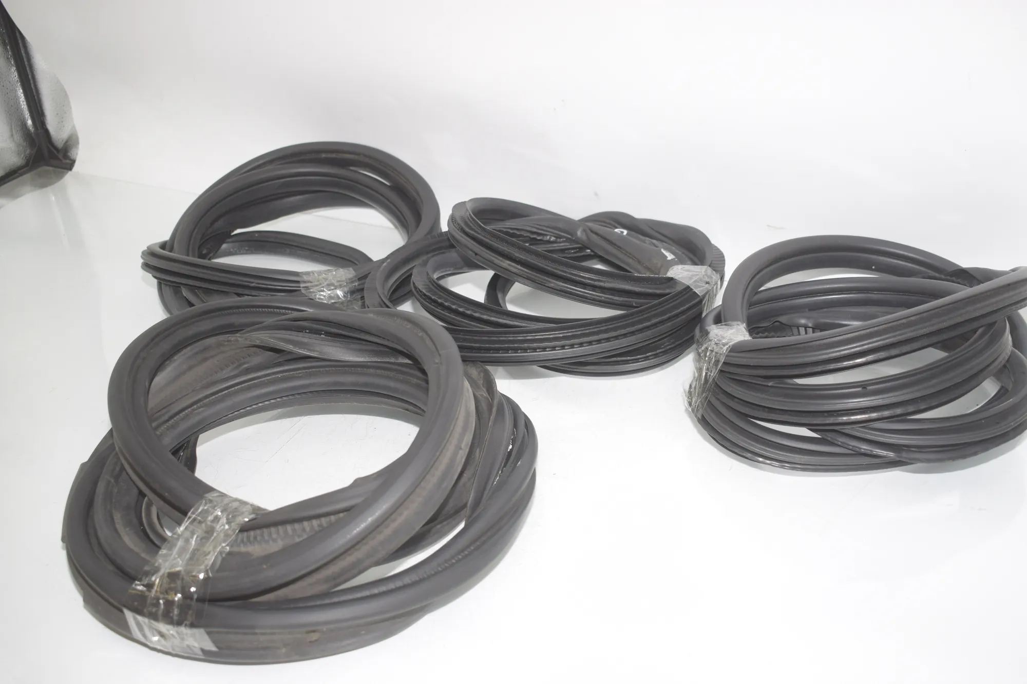 Front Left Door Seal Rubber – OEM 7420077 · BMW 2 Active Tourer (F45) BMW 2 Active Tourer (F45) 218 i 2015 – 8
