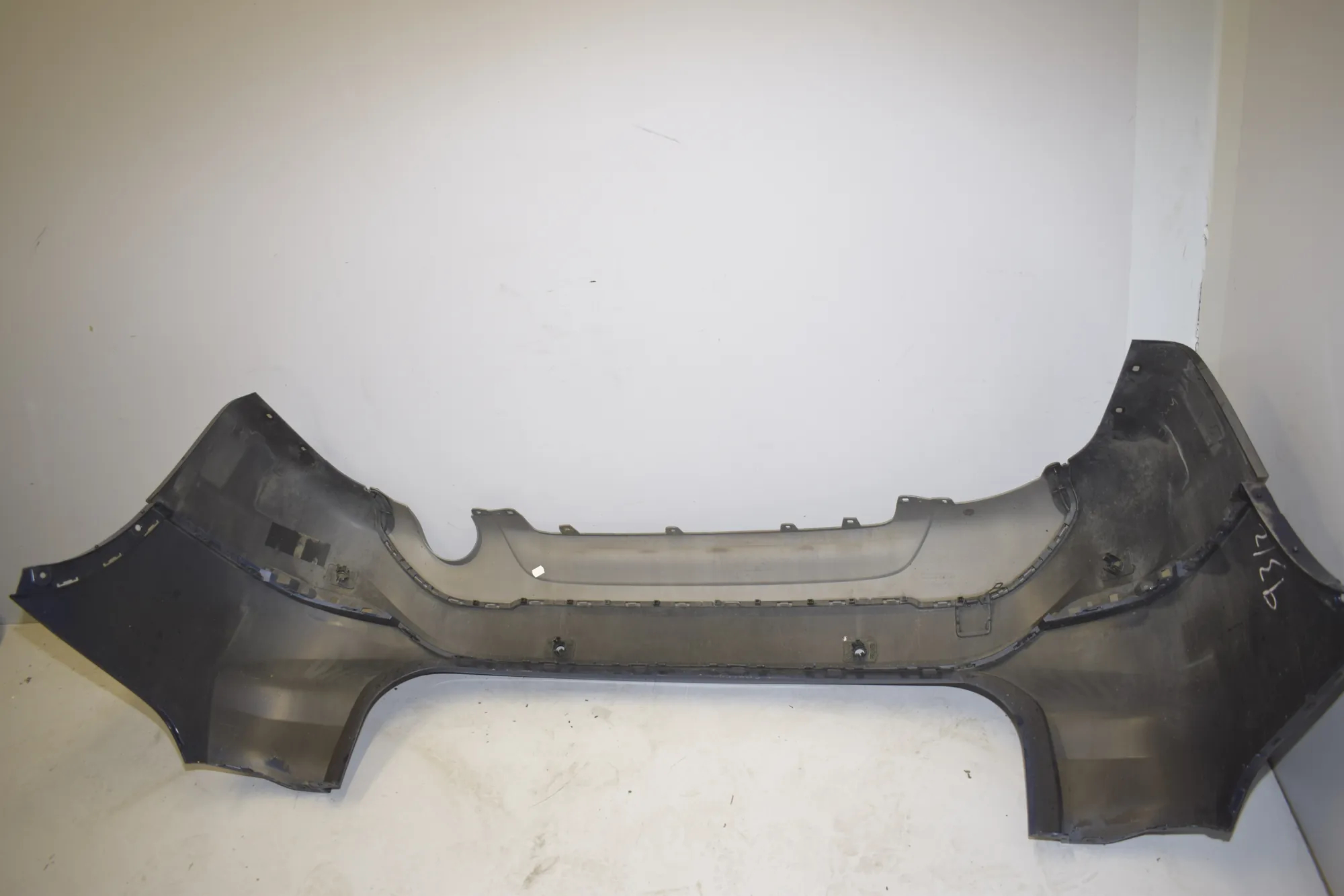 Rear Bumper – OEM 7403391 · BMW X1 (F48) BMW X1 (F48) sDrive 18 i 2018 – 4