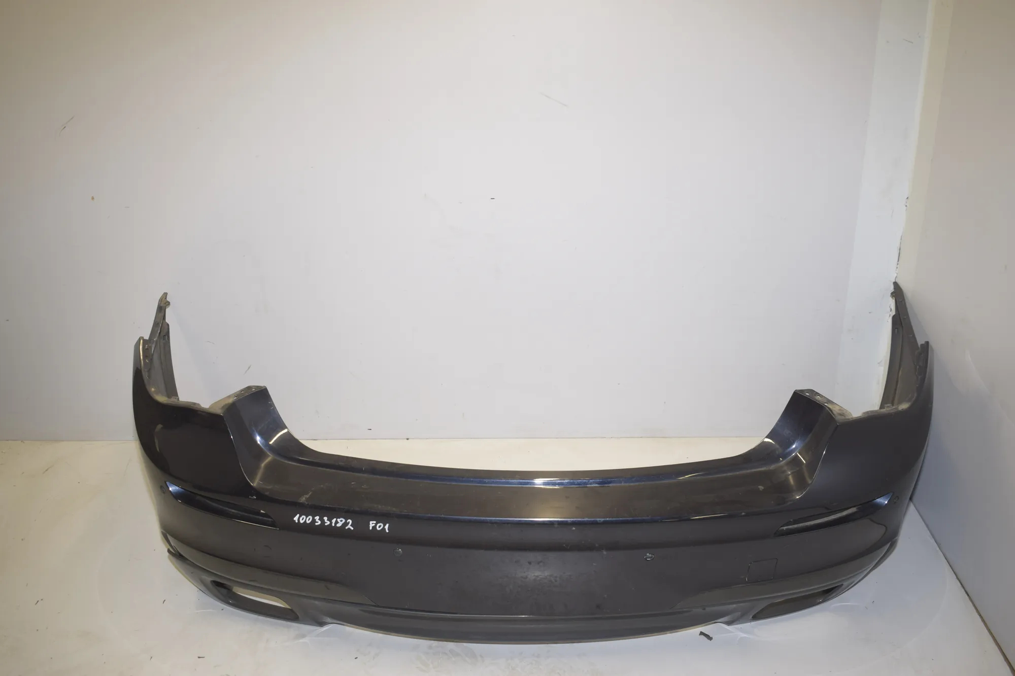 Rear Bumper – OEM 7898876 · BMW 7 (F01, F02) BMW 7 (F01, F02) 750 i 2010 – 2