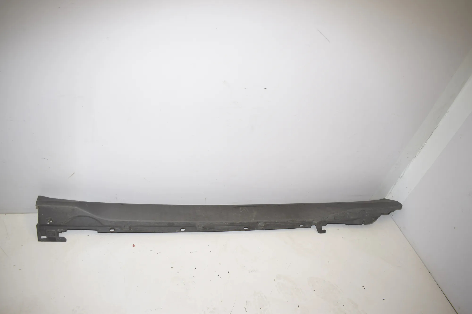 Left Side Plastic Sideskirt Cover – OEM 9883553 · BMW X1 (U11) BMW X1 (U11) BMW X1 (U11) sDrive 18 i 2022