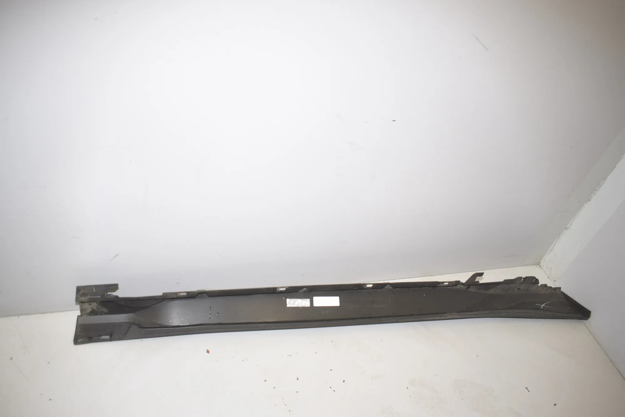 Left Side Plastic Sideskirt Cover – OEM 9883553 · BMW X1 (U11) BMW X1 (U11) BMW X1 (U11) sDrive 18 i 2022 – 3