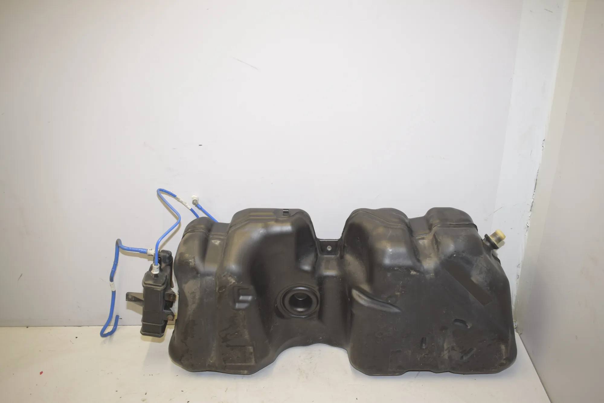 Fuel Tank – OEM 7453429 · BMW X1 (F48) BMW X1 (F48) sDrive 18 i 2018 – 3