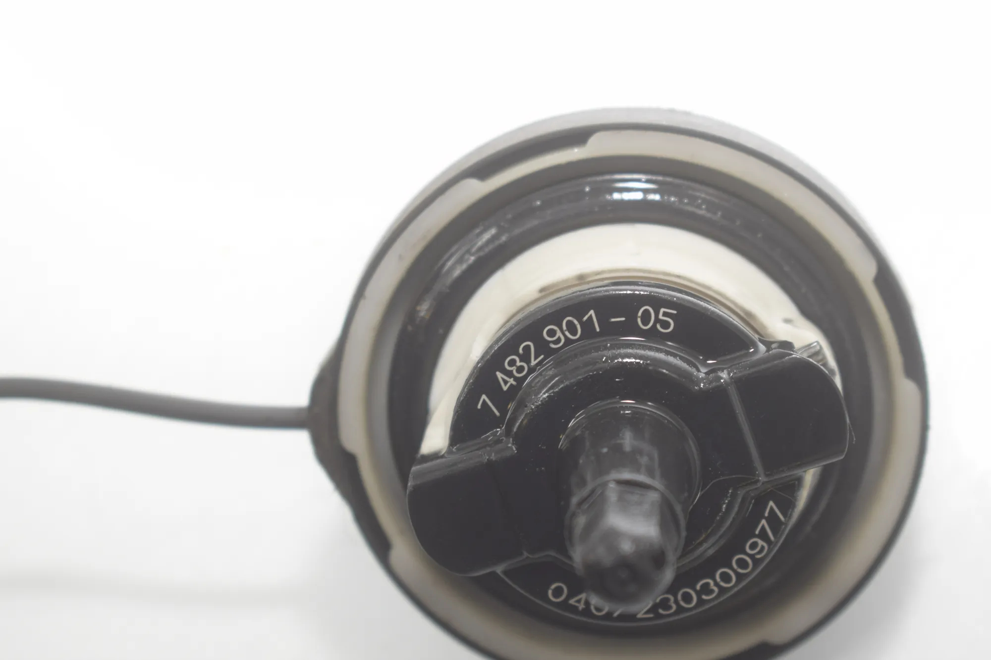 Fuel Tank Cap – OEM 7482901 · BMW 3 Touring (G21) BMW 3 Touring (G21) 320 d Mild-Hybrid 2023 – 3