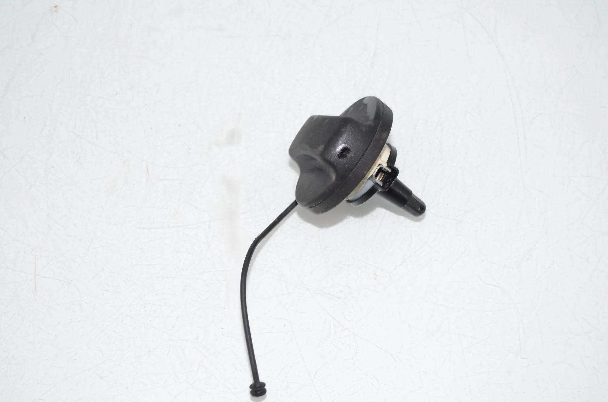 Fuel Tank Cap – OEM 7222330 · BMW 2 Active Tourer (F45) BMW 2 Active Tourer (F45) 218 i 2015 – 2