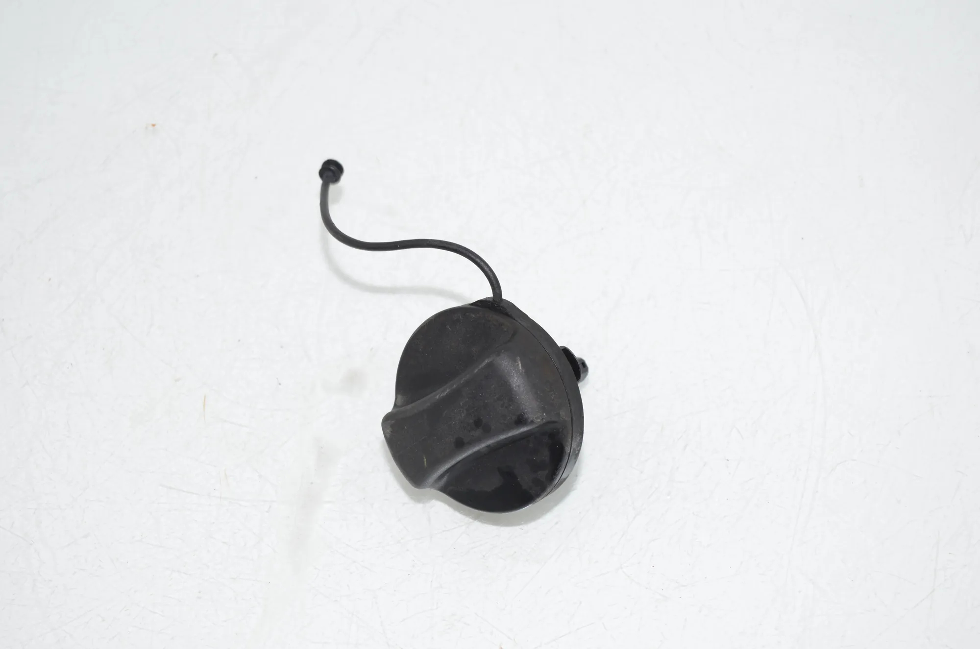 Fuel Tank Cap – OEM 7222330 · BMW 2 Active Tourer (F45) BMW 2 Active Tourer (F45) 218 i 2015 – 4