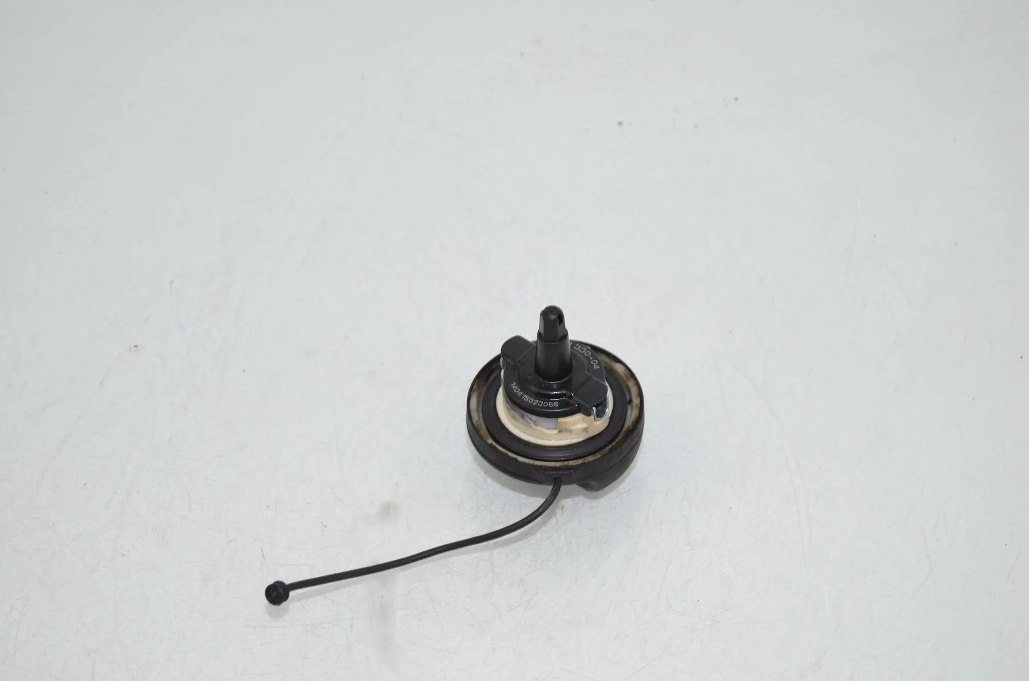 Fuel Tank Cap – OEM 7222330 · BMW 2 Active Tourer (F45) BMW 2 Active Tourer (F45) 218 i 2015 – 3