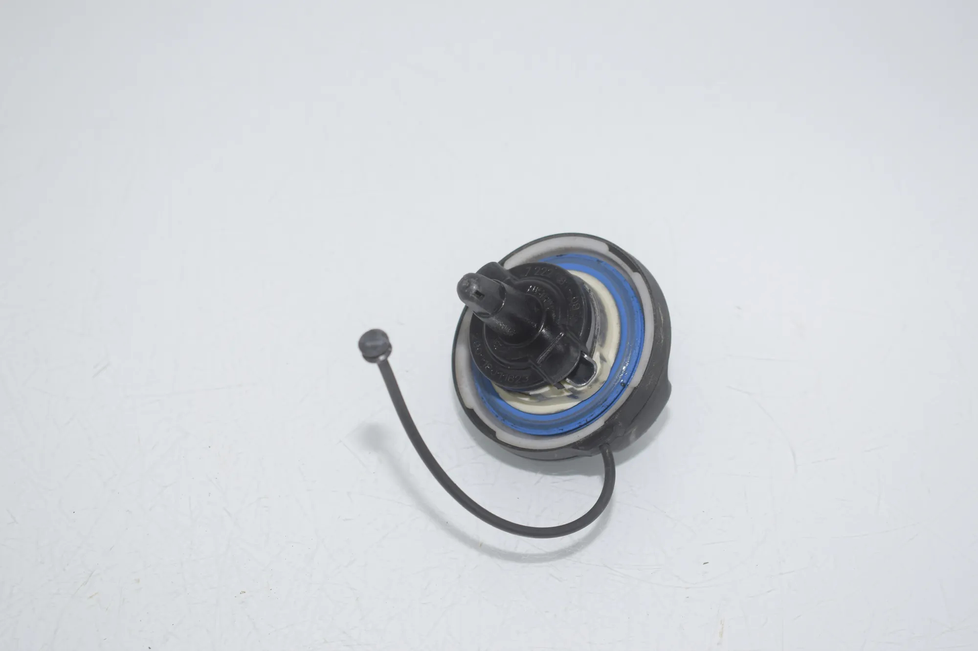 Fuel Tank Cap – OEM 7222391 · BMW X5 (F15, F85) BMW X5 (F15, F85) M 2018 – 3