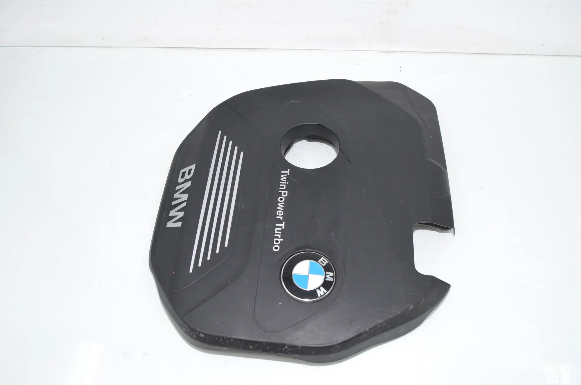 Engine Cover – OEM 8601632 · BMW 2 Active Tourer (F45) BMW 2 Active Tourer (F45) 218 i 2015