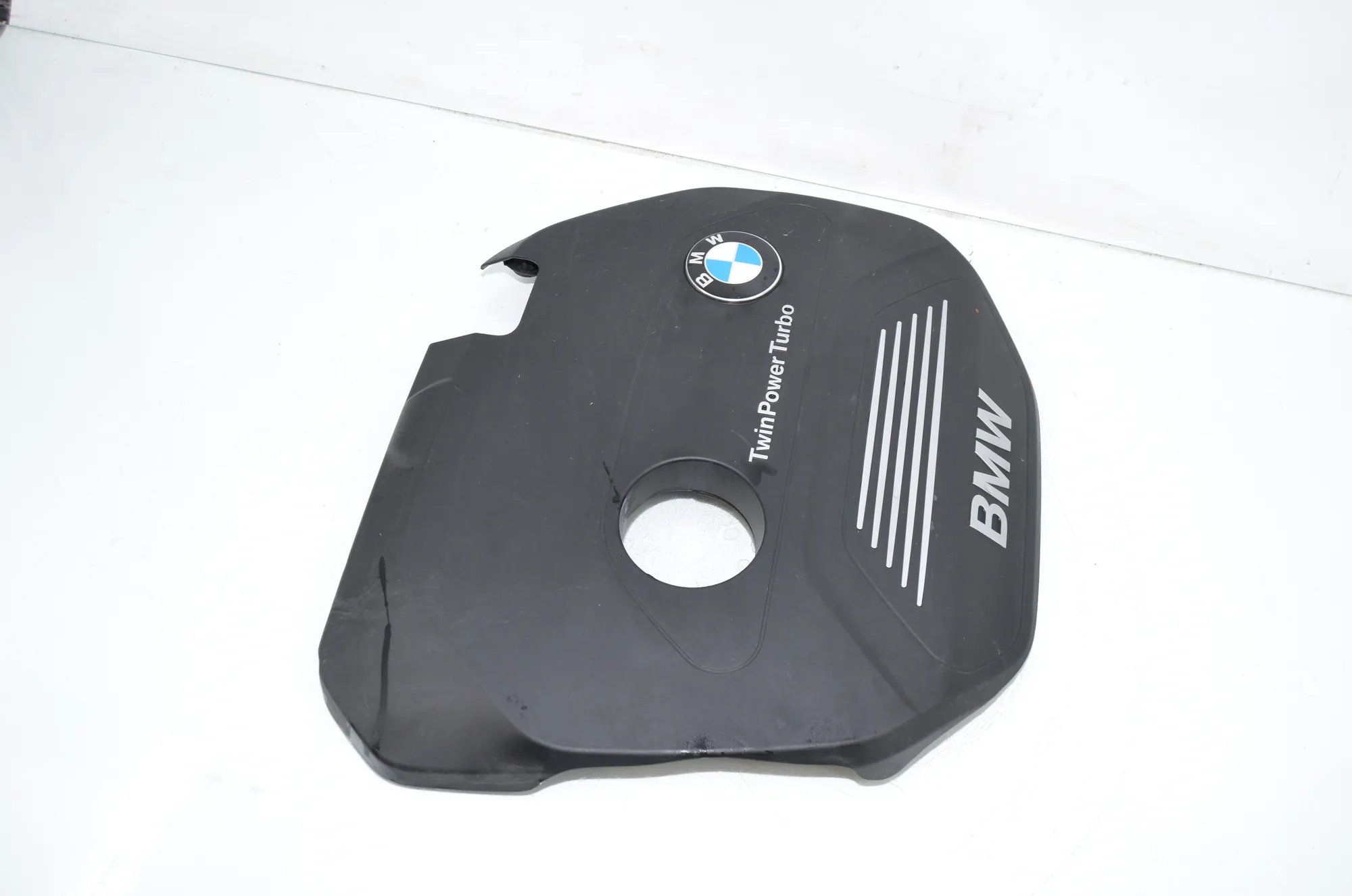 Engine Cover – OEM 8601632 · BMW 2 Active Tourer (F45) BMW 2 Active Tourer (F45) 218 i 2015 – 2
