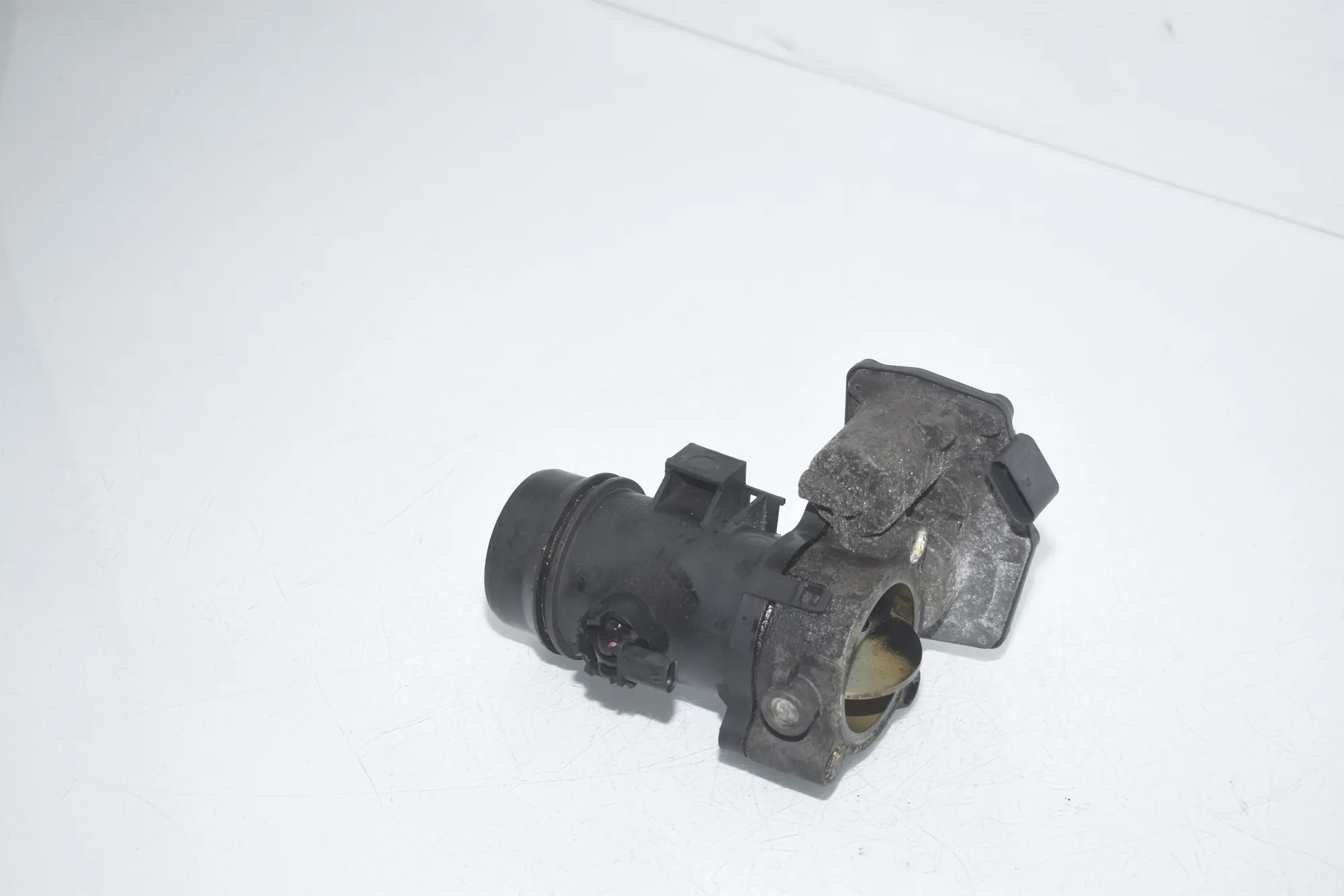 Throttle Body – OEM 7810752 · BMW X3 (F25) BMW X3 (F25) xDrive 30 d 2012 – 6