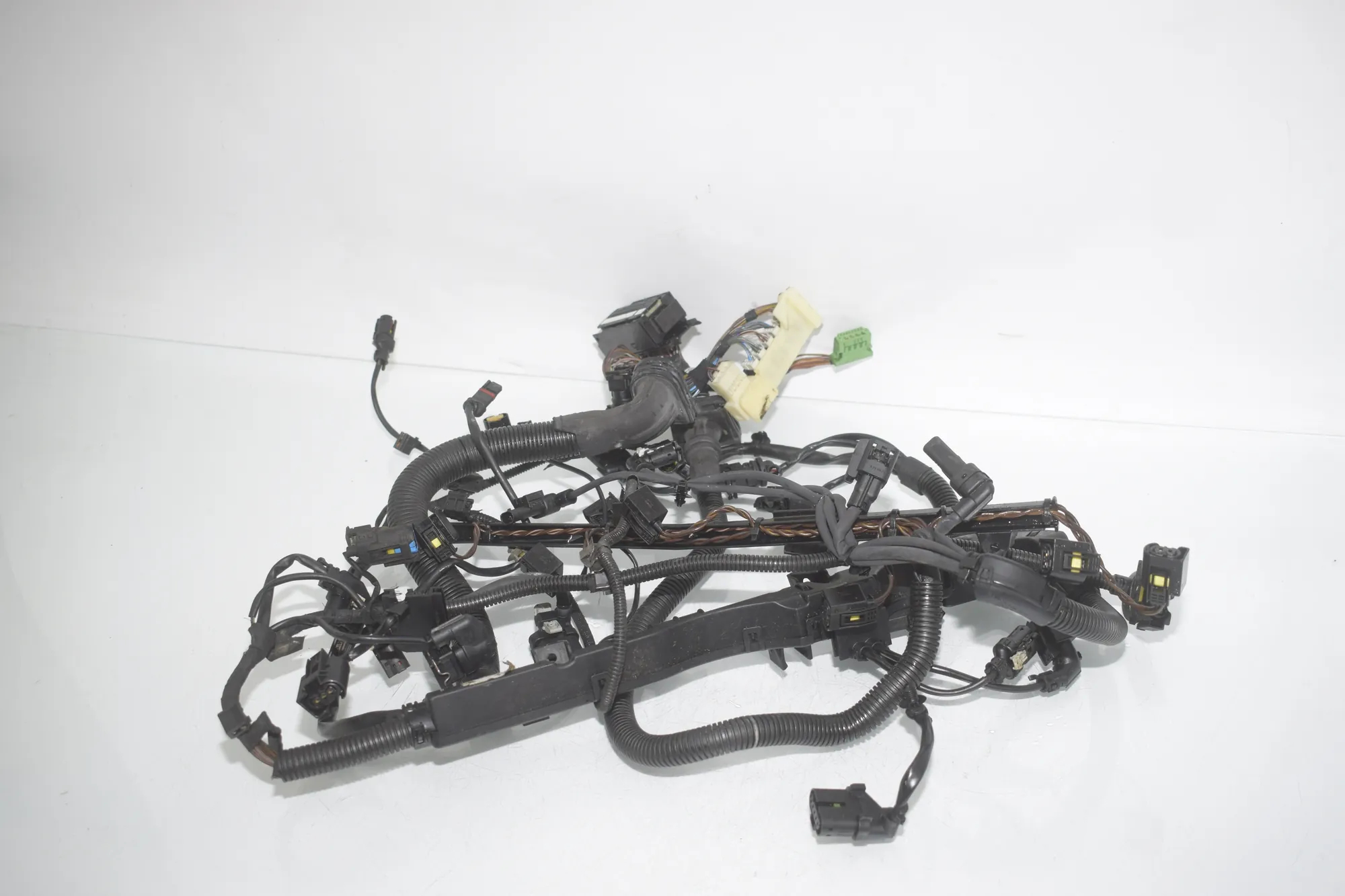 Engine Cable Harness – OEM 8513556 · BMW X3 (F25) BMW X3 (F25) xDrive 30 d 2012