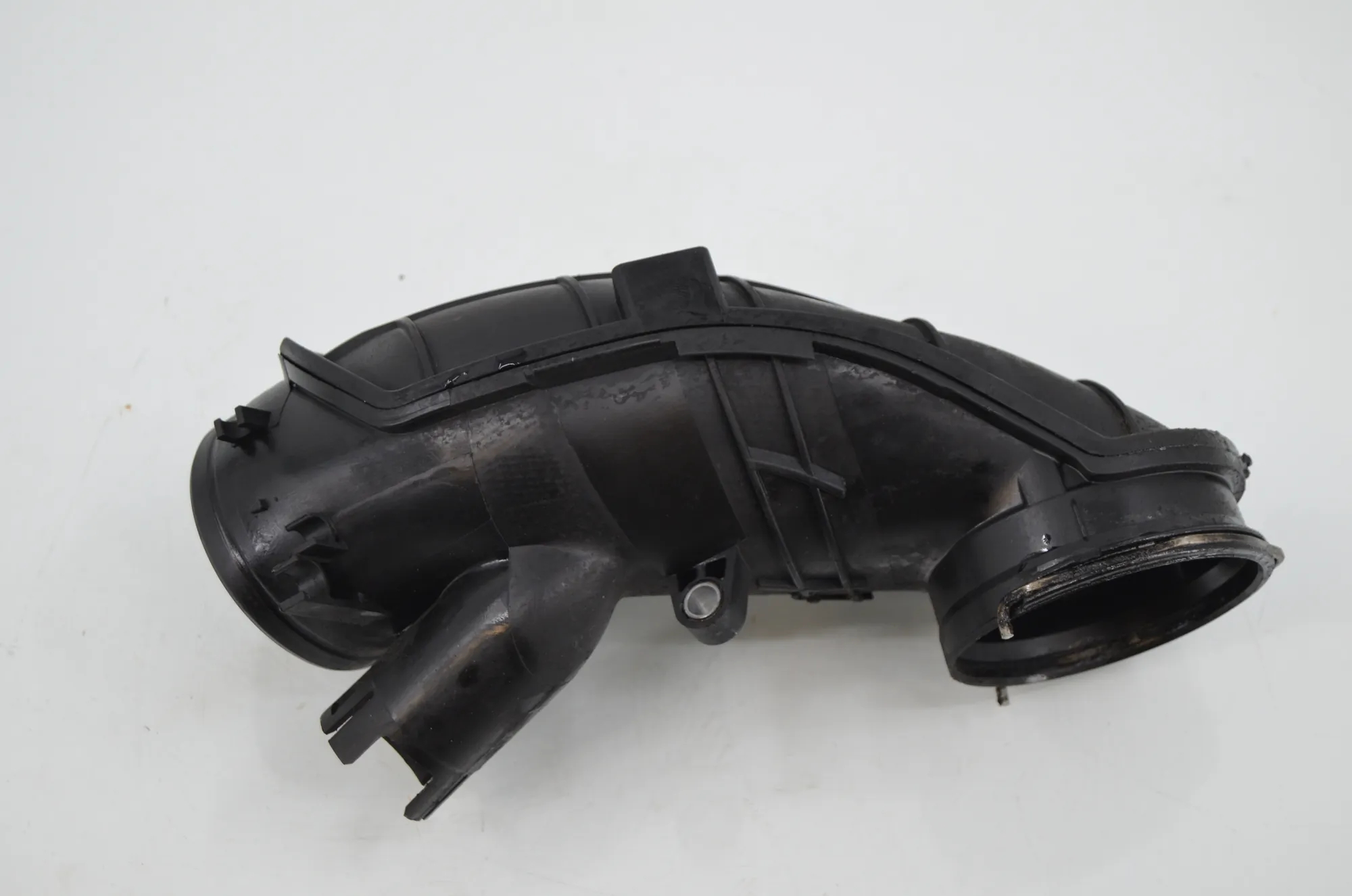 Air Intake Tube – OEM 8507369 · BMW X3 (F25) BMW X3 (F25) xDrive 30 d 2012 – 2