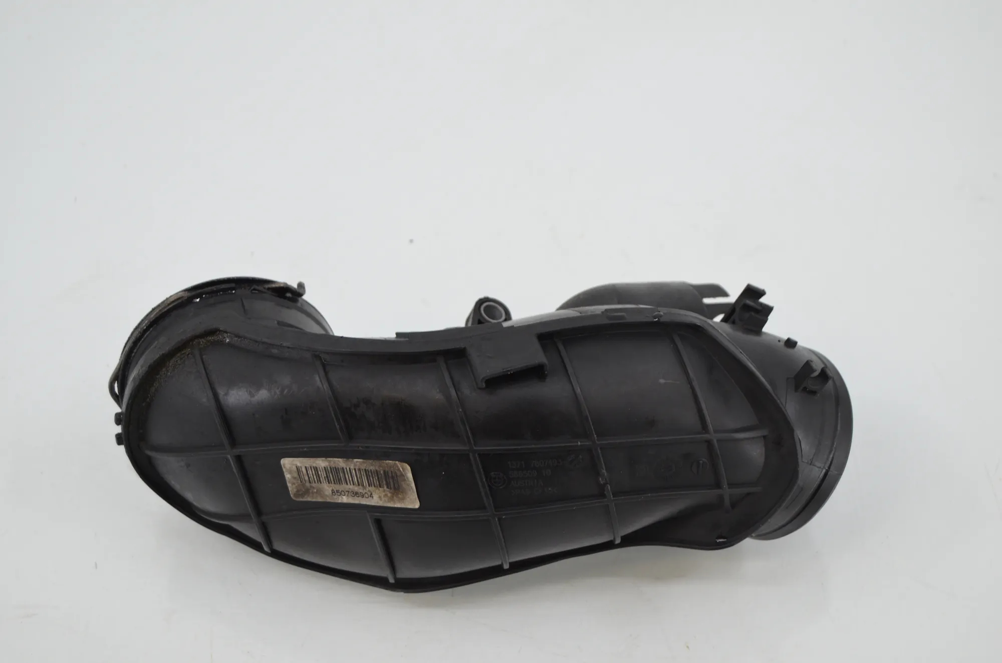 Air Intake Tube – OEM 8507369 · BMW X3 (F25) BMW X3 (F25) xDrive 30 d 2012