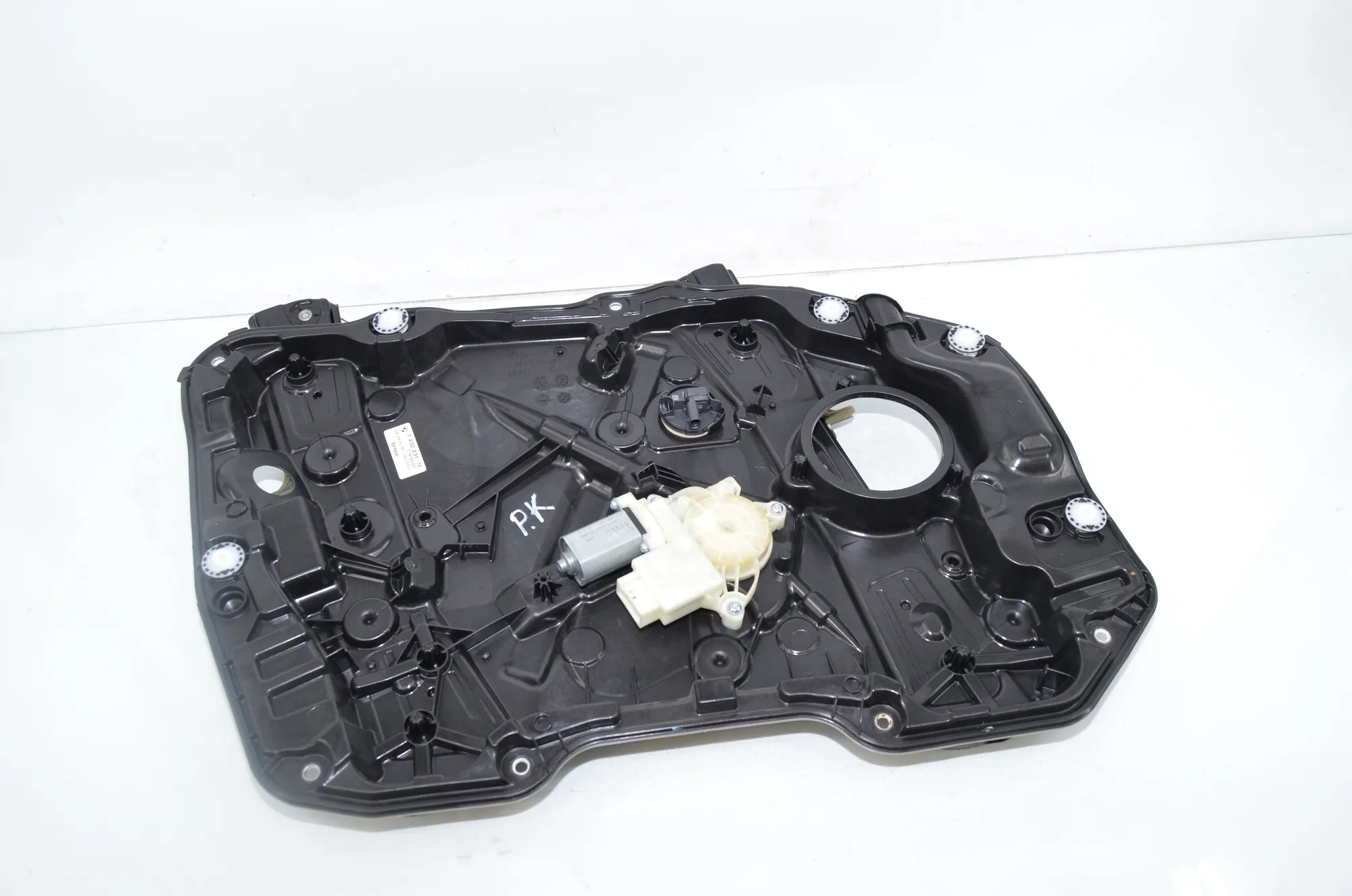 Front Left Door Window Regulator – OEM 7432231 · BMW 3 Touring (G21) BMW 3 Touring (G21) 320 d Mild-Hybrid 2023 – 2