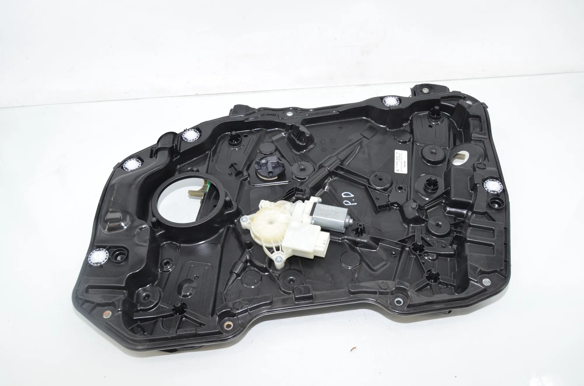 Front Right Door Window Regulator – OEM 7432232 · BMW 3 Touring (G21) BMW 3 Touring (G21) 320 d Mild-Hybrid 2023
