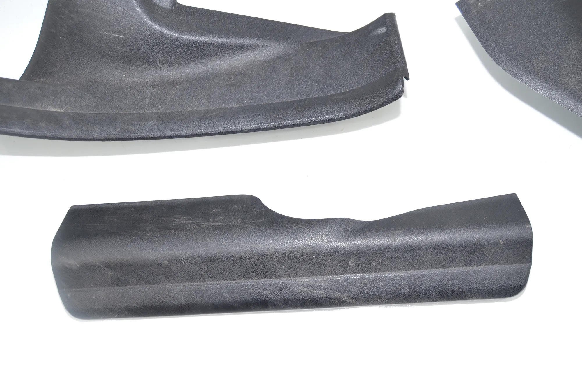 Front Right Sill Trim – OEM 7446428 · BMW 3 Touring (G21) BMW 3 Touring (G21) 320 d Mild-Hybrid 2023 – 4