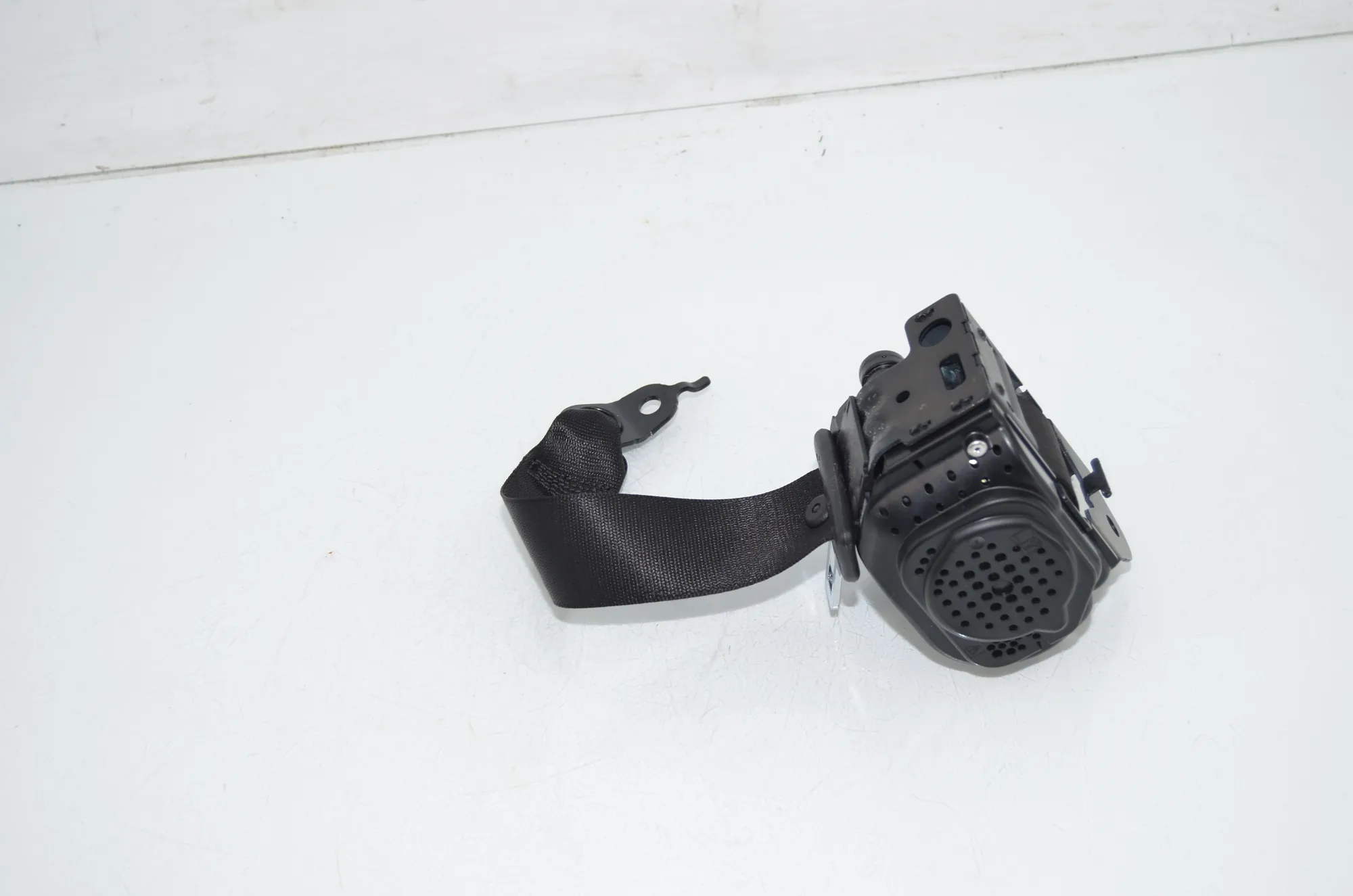 Rear Left Seatbelt – OEM 7496270 · BMW 3 Touring (G21) BMW 3 Touring (G21) 320 d Mild-Hybrid 2023 – 4