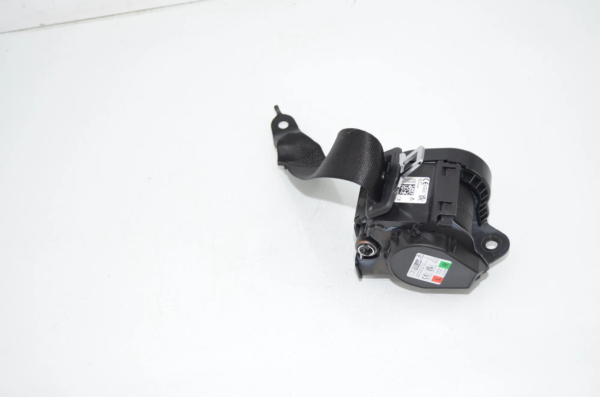 Rear Left Seatbelt – OEM 7496270 · BMW 3 Touring (G21) BMW 3 Touring (G21) 320 d Mild-Hybrid 2023 – 2
