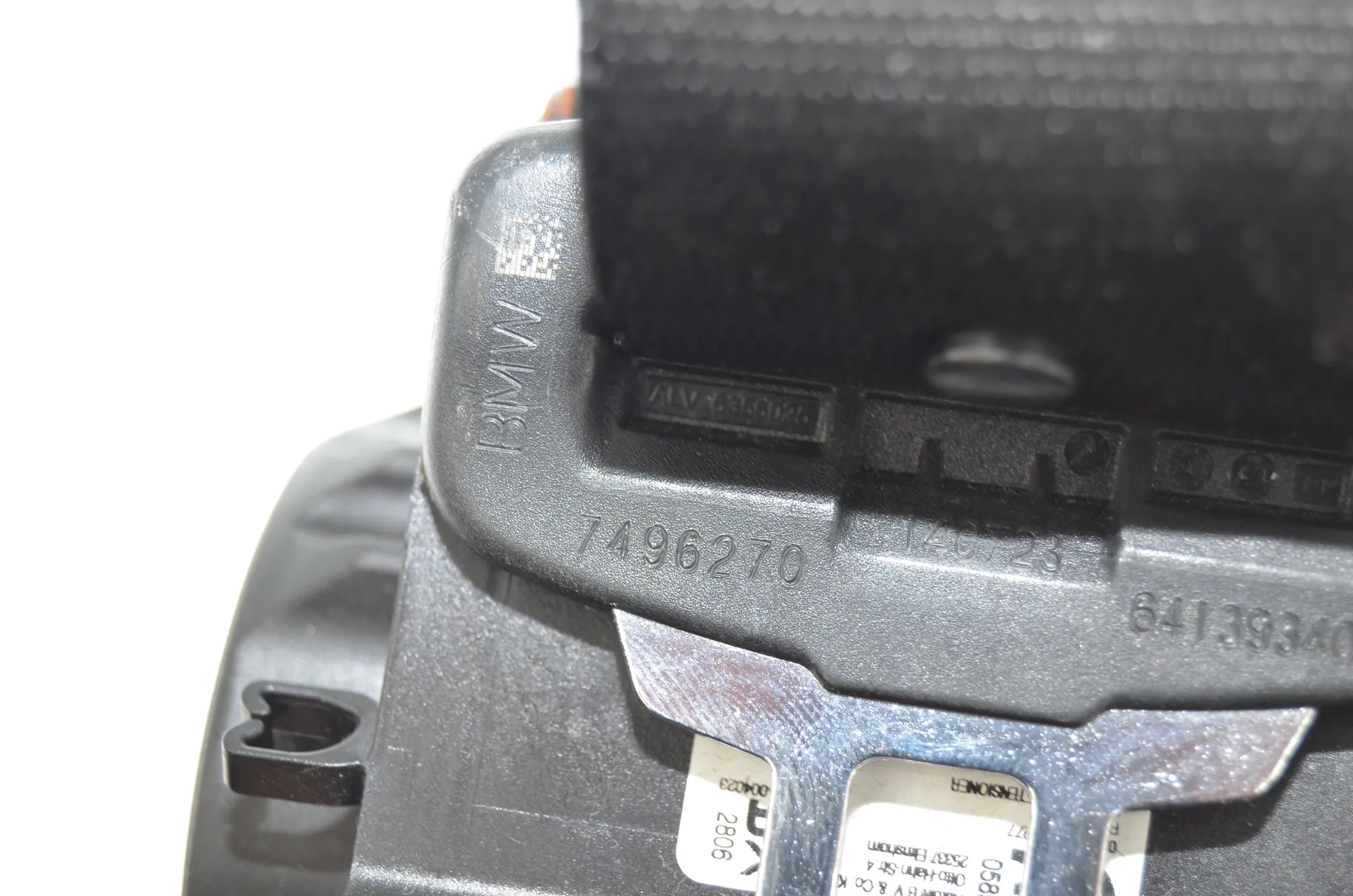 Rear Right Seatbelt – OEM 7496270 · BMW 3 Touring (G21) BMW 3 Touring (G21) 320 d Mild-Hybrid 2023 – 4