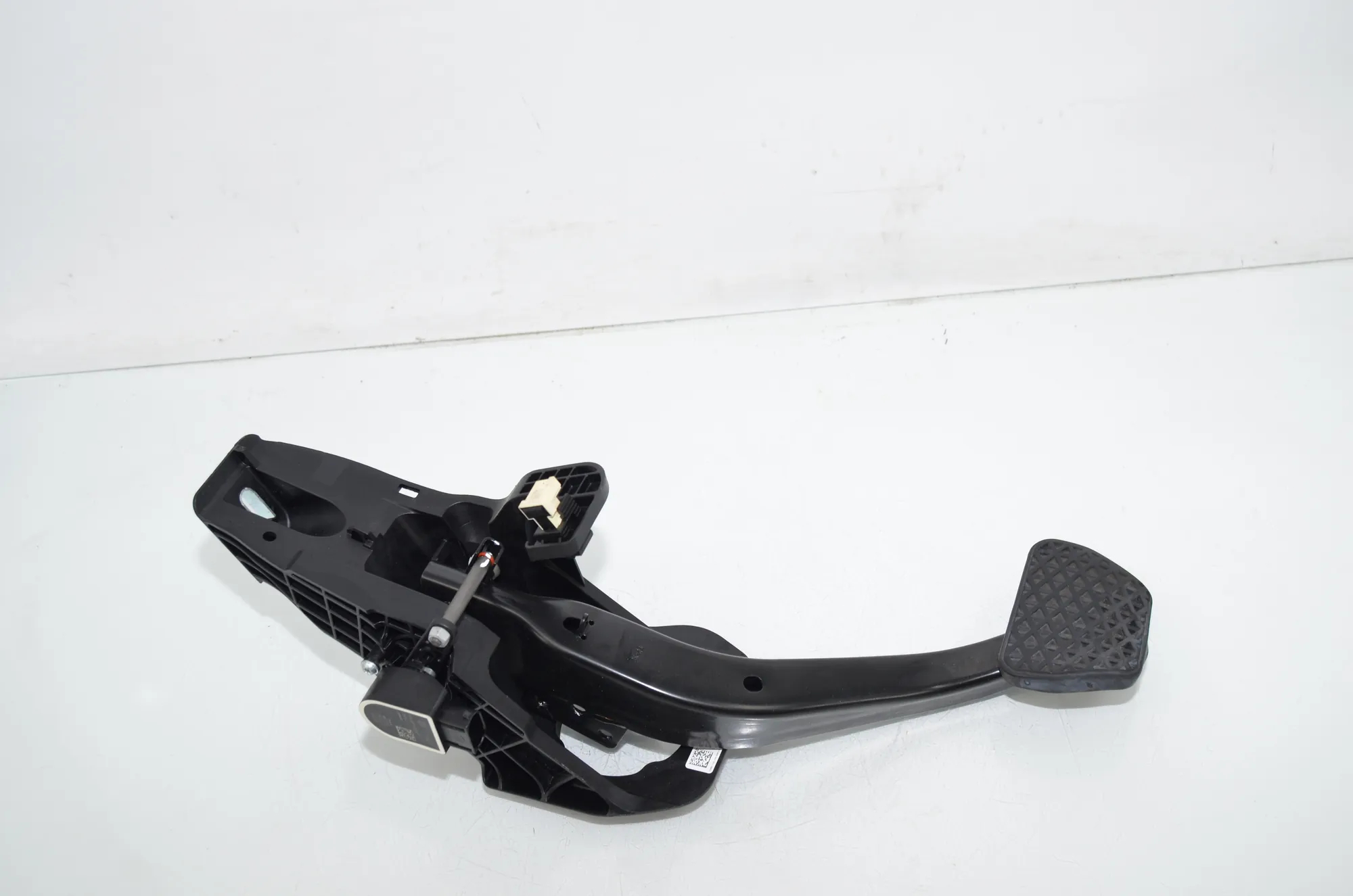Brake Pedal – OEM 6891119 · BMW 3 Touring (G21) BMW 3 Touring (G21) 320 d Mild-Hybrid 2023