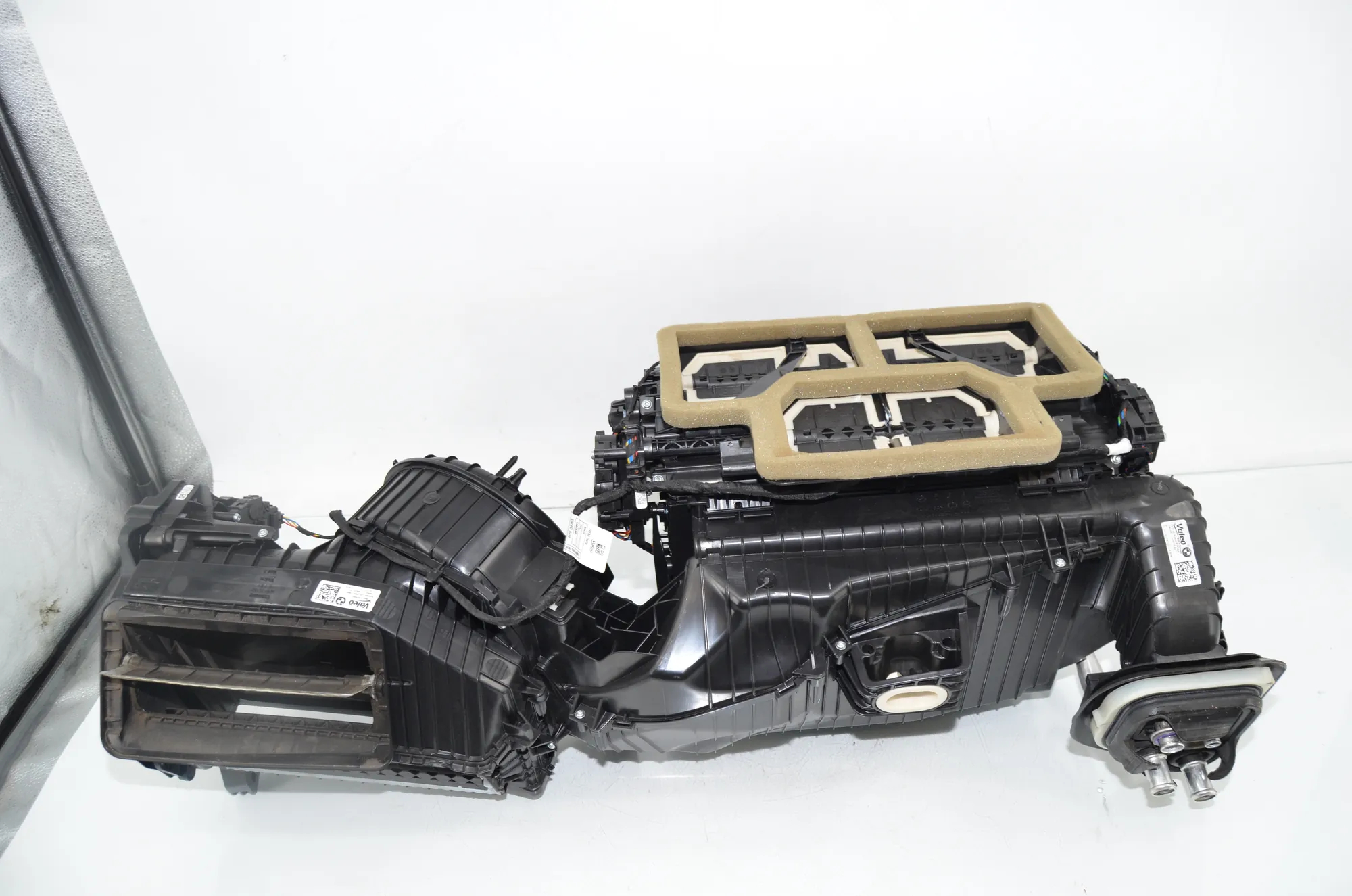 Interior Heater – OEM 6843809 · BMW 3 Touring (G21) BMW 3 Touring (G21) 320 d Mild-Hybrid 2023 – 3