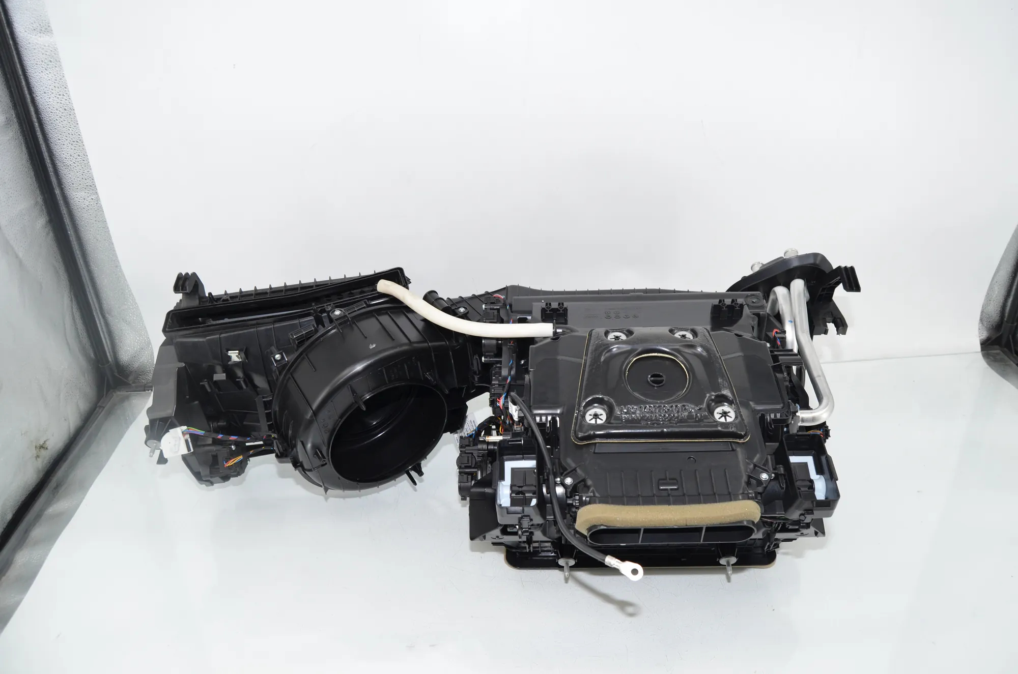 Interior Heater – OEM 6843809 · BMW 3 Touring (G21) BMW 3 Touring (G21) 320 d Mild-Hybrid 2023 – 2