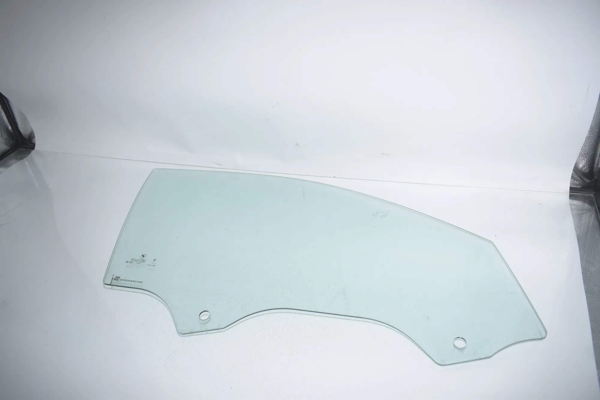 Front Right Door Window – OEM 7432230 · BMW 3 Touring (G21) BMW 3 Touring (G21) 320 d Mild-Hybrid 2023 – 2