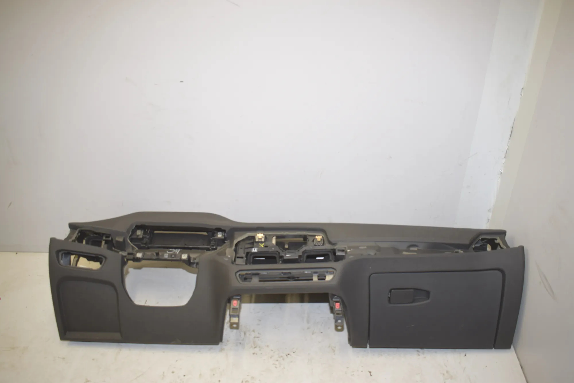 Dashboard – OEM 9628075 · BMW 3 Touring (G21) BMW 3 Touring (G21) 320 d Mild-Hybrid 2023