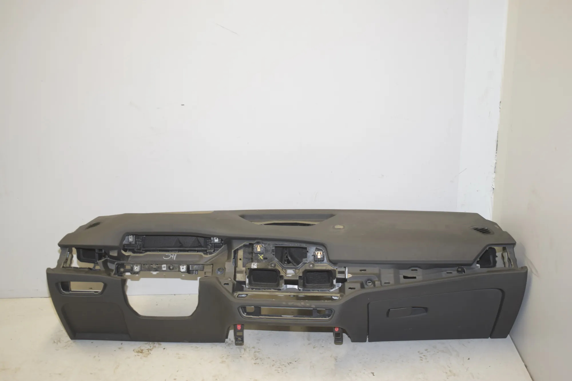 Dashboard – OEM 9628075 · BMW 3 Touring (G21) BMW 3 Touring (G21) 320 d Mild-Hybrid 2023 – 3