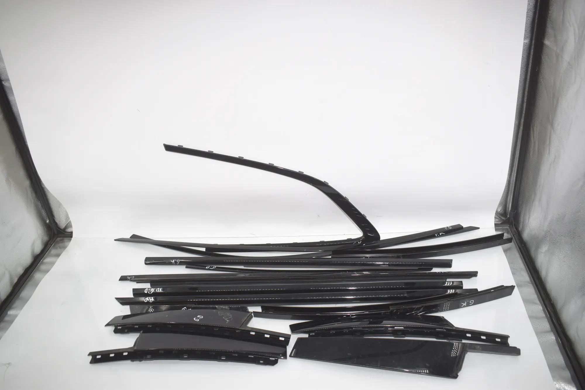 Exterior Trim Kit – OEM 7470033 · BMW 3 Touring (G21) BMW 3 Touring (G21) 320 d Mild-Hybrid 2023 – 5