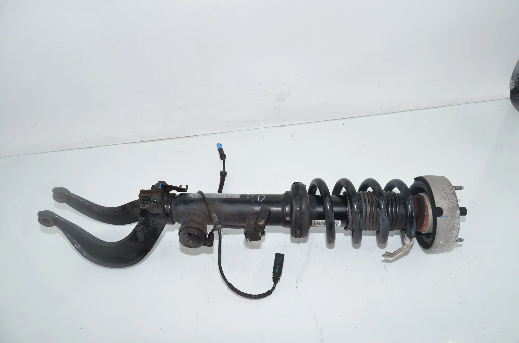 Front Right Shock Absorber – OEM 7856490 · BMW X5 (F15, F85) BMW X5 (F15, F85) M 2018