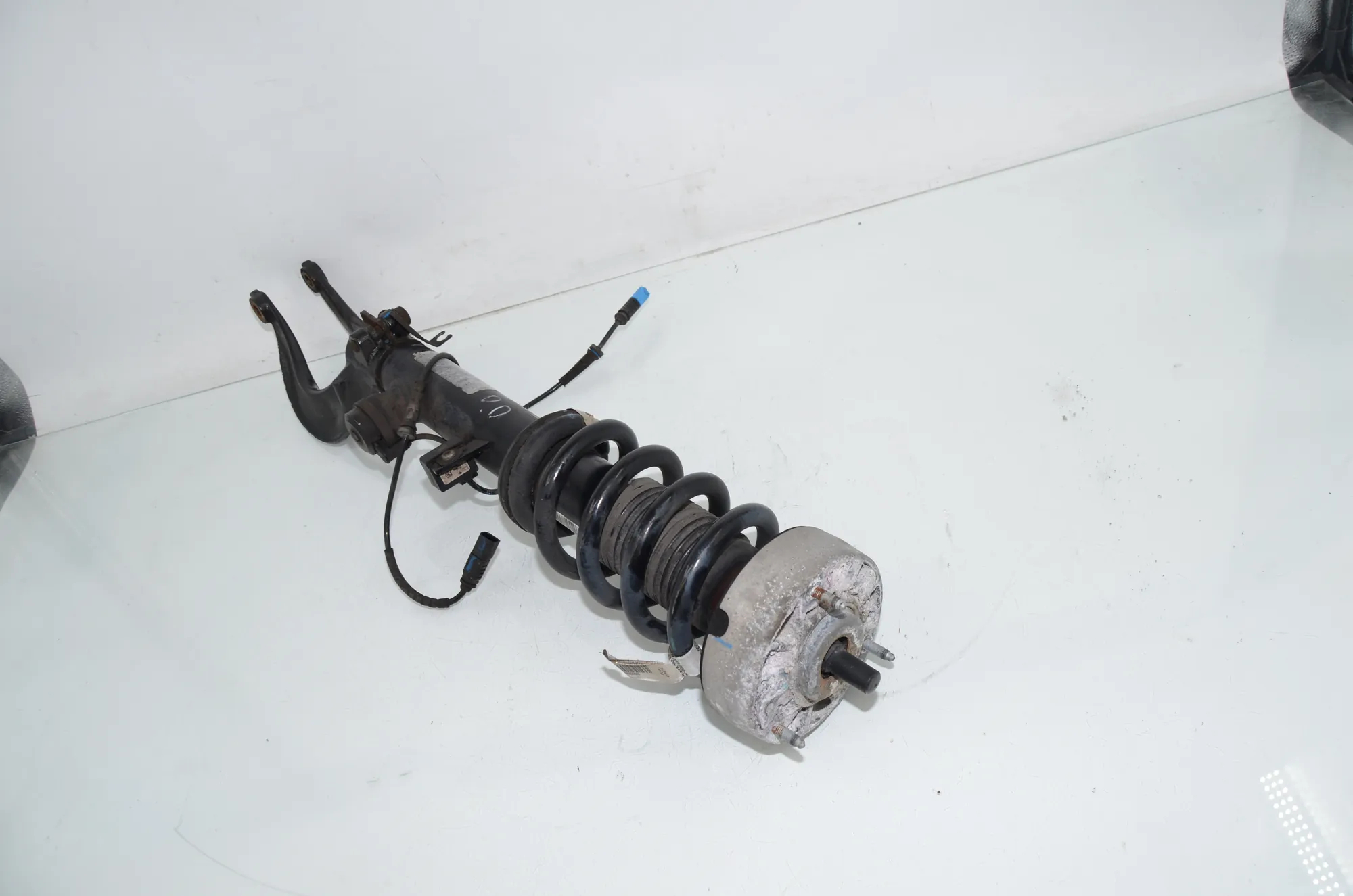 Front Right Shock Absorber – OEM 7856490 · BMW X5 (F15, F85) BMW X5 (F15, F85) M 2018 – 2